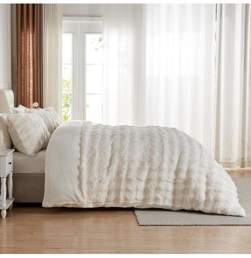 LUX -Ensemble Couette Fluffy Lotus en Fourrure Lapin - 5 Pièces