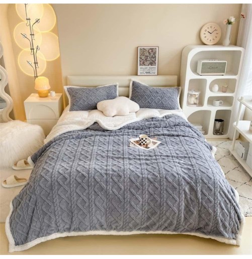 Plaid en fourrure 2 places avec 2 taies d’oreiller –  210x230 cm