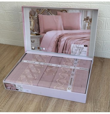Parure de lit 4 pièces Batinur – 100% coton doux et brodé, design élégant