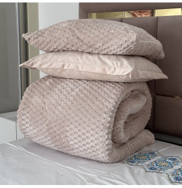 Couette Double Face en Velours Doux et Épais: Une place et demi