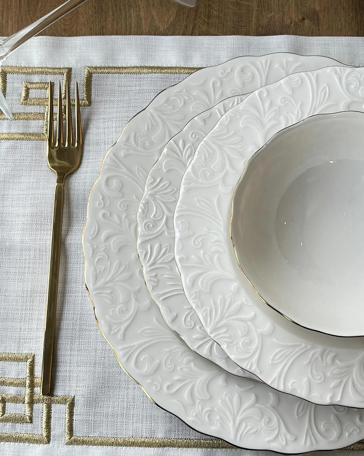 Service Porcelaine Afghanie  24 pièces