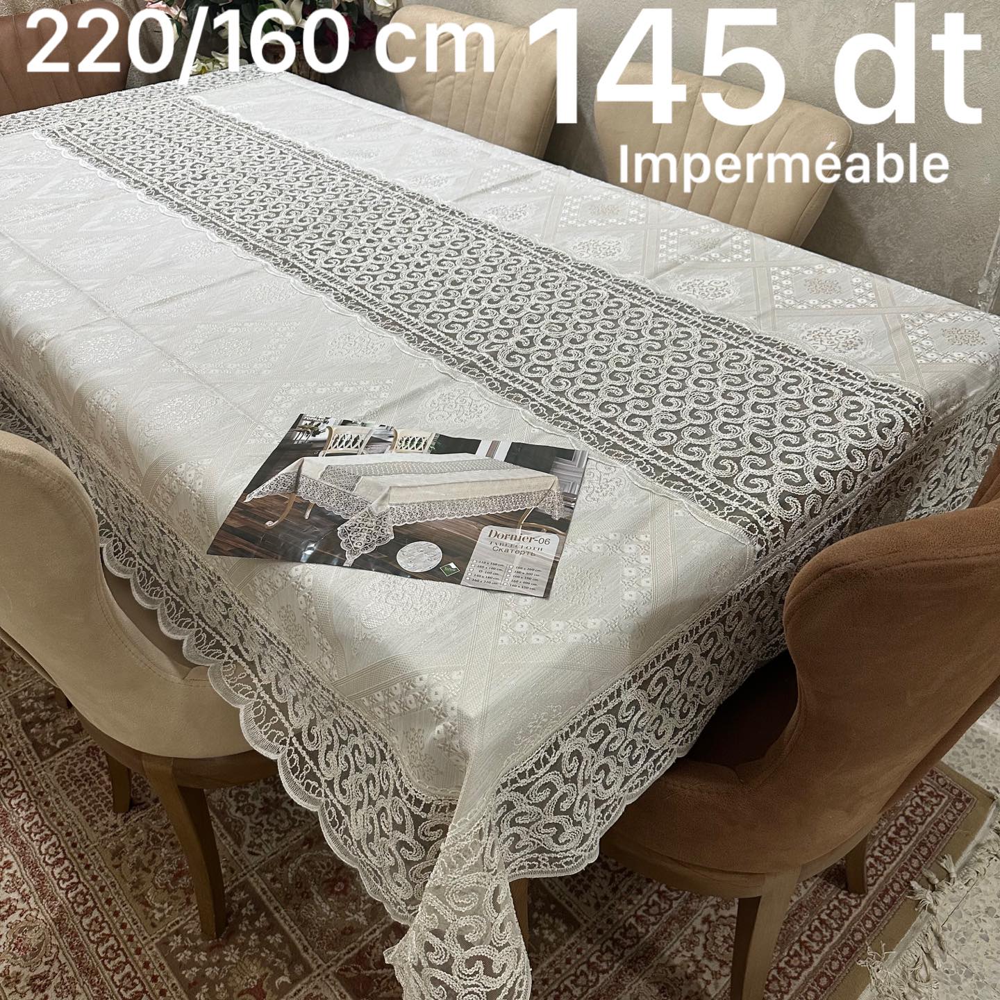 Nappe de table imperméable dotée d'un traitement antitaches performant