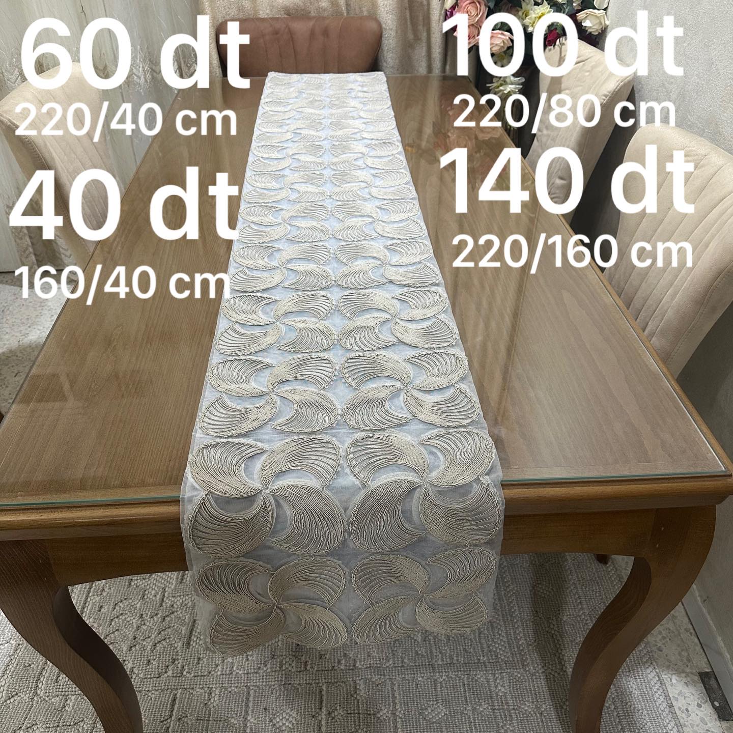 Chemin de Table Dentelle