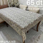 Nappe Élégante avec Dentelle et Broderies – Luxe & Raffinement
