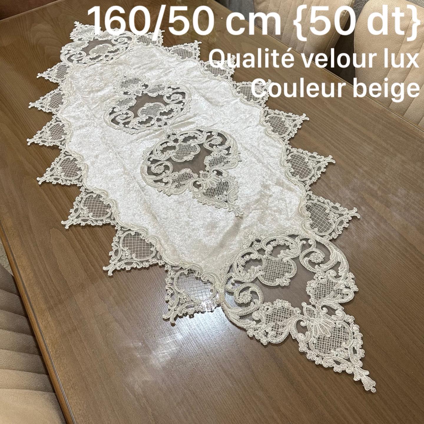 Chemin de table très moderne, confectionné velour Lux _ Beige