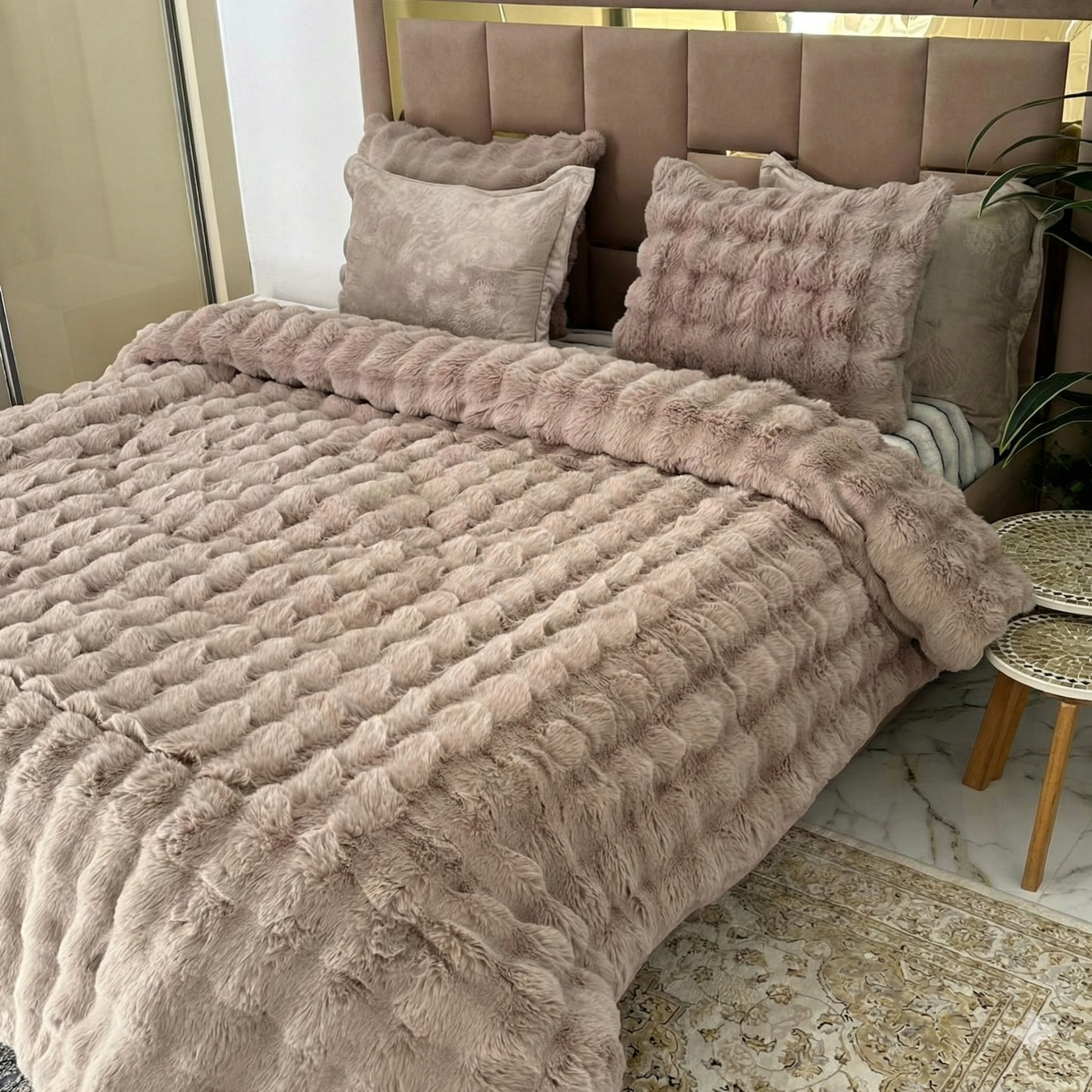Couette Luxe en Fourrure de Lapin – 5 Pièces