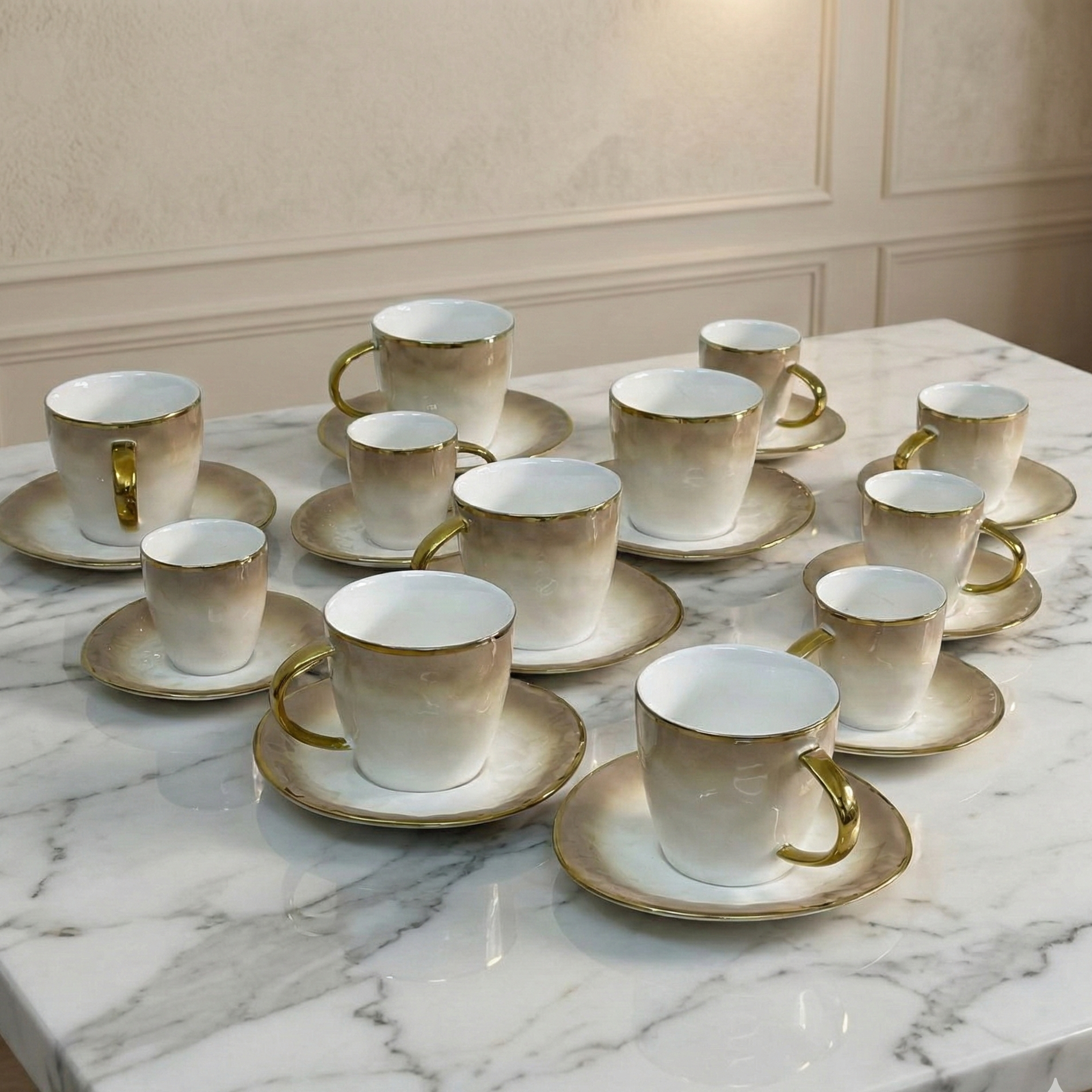 Service à Café au Lait ou Cafe Noir en Porcelaine 24 Pièces