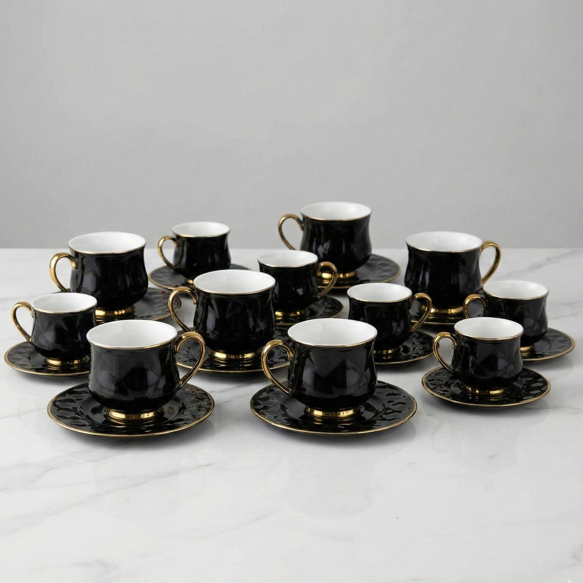 Service à Café au Lait ou Cafe Noir en Porcelaine 24 Pièces