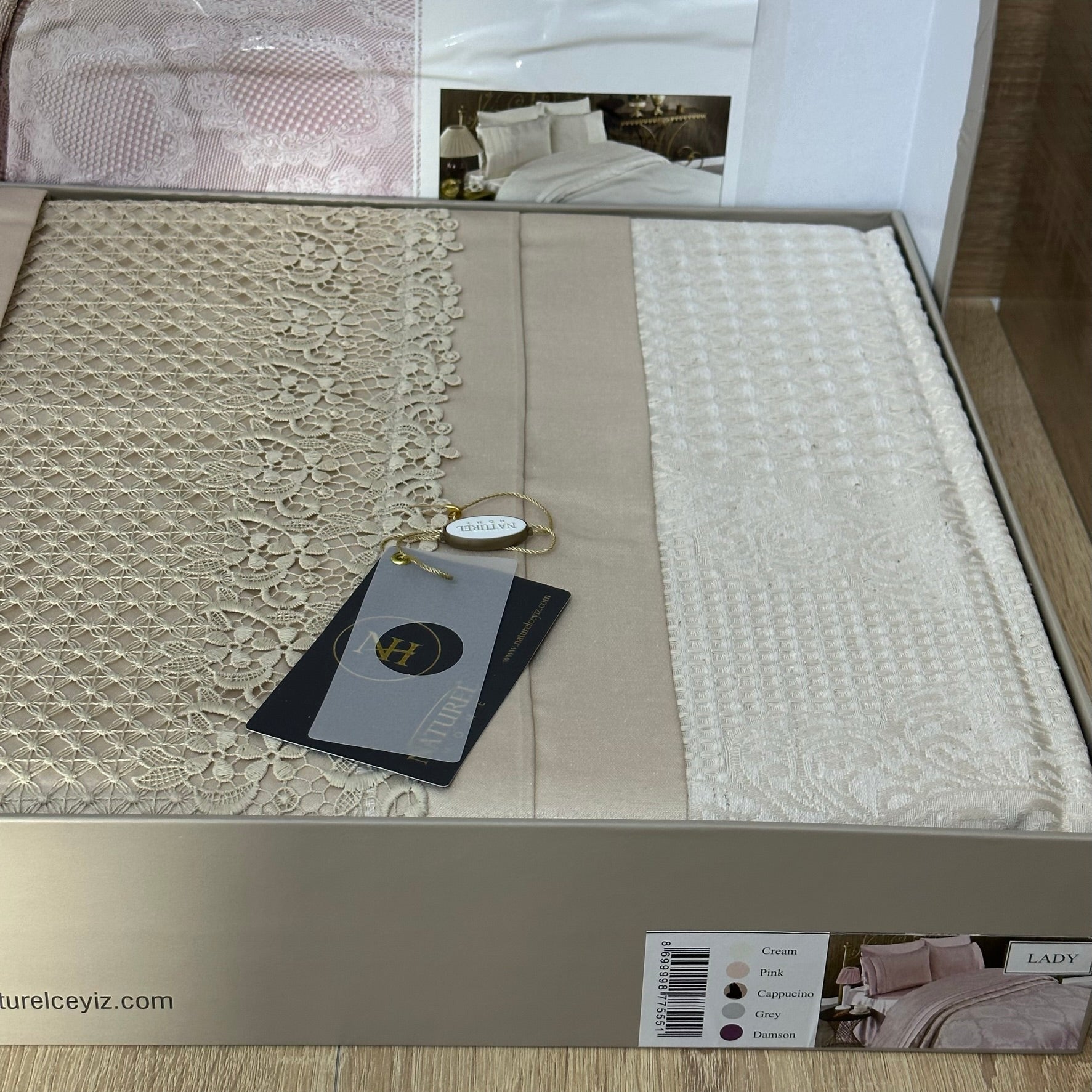 Parure de lit – Coton Satiné brodé, 6 pièces avec coffret élégant