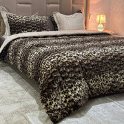Ensemble Couette 5 Pièces – Design Léopard en Polaire Ultra Douce & Velours Gravé