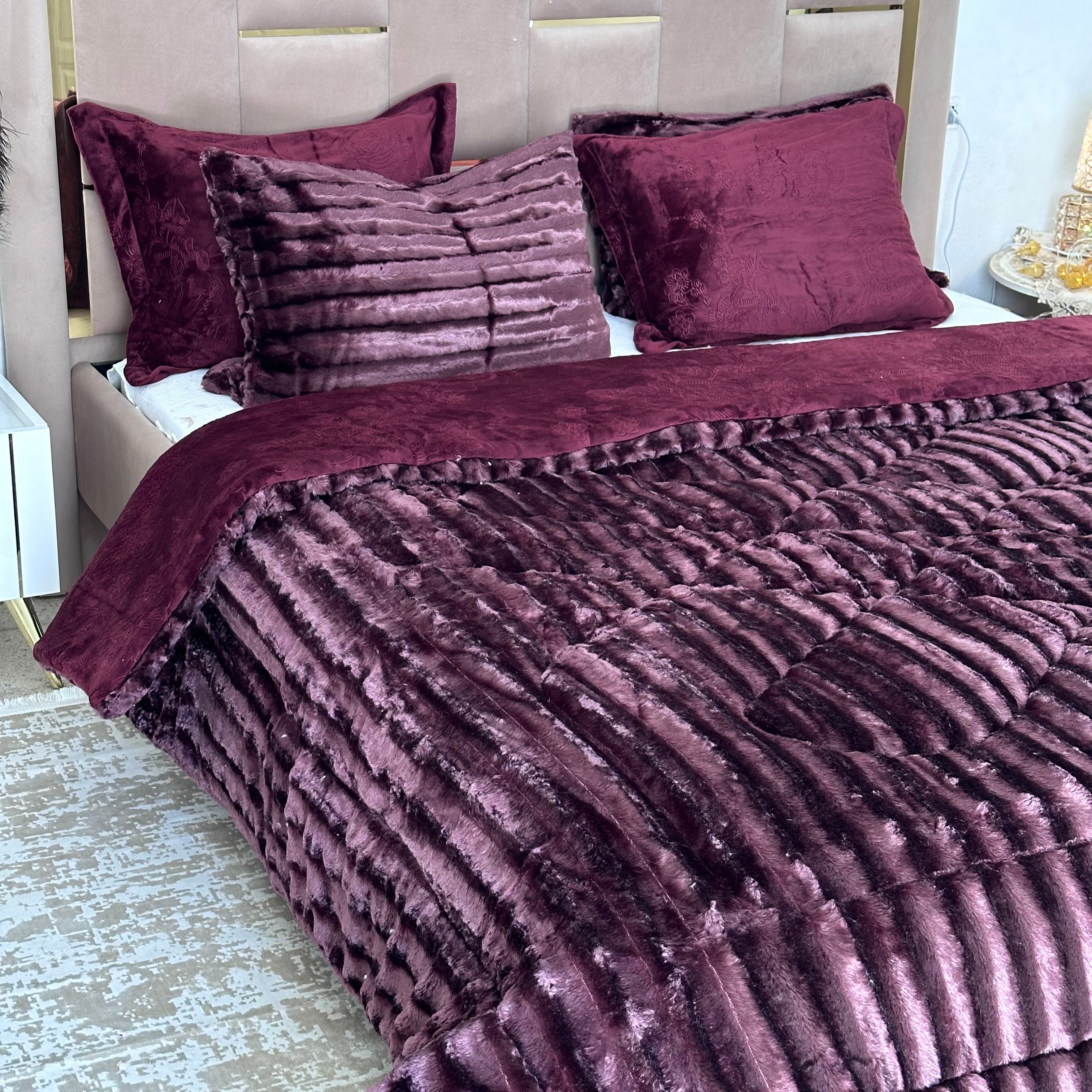 Ensemble Couette Fourrure double face Luxe 5 Pièces King Size 230x250 cm