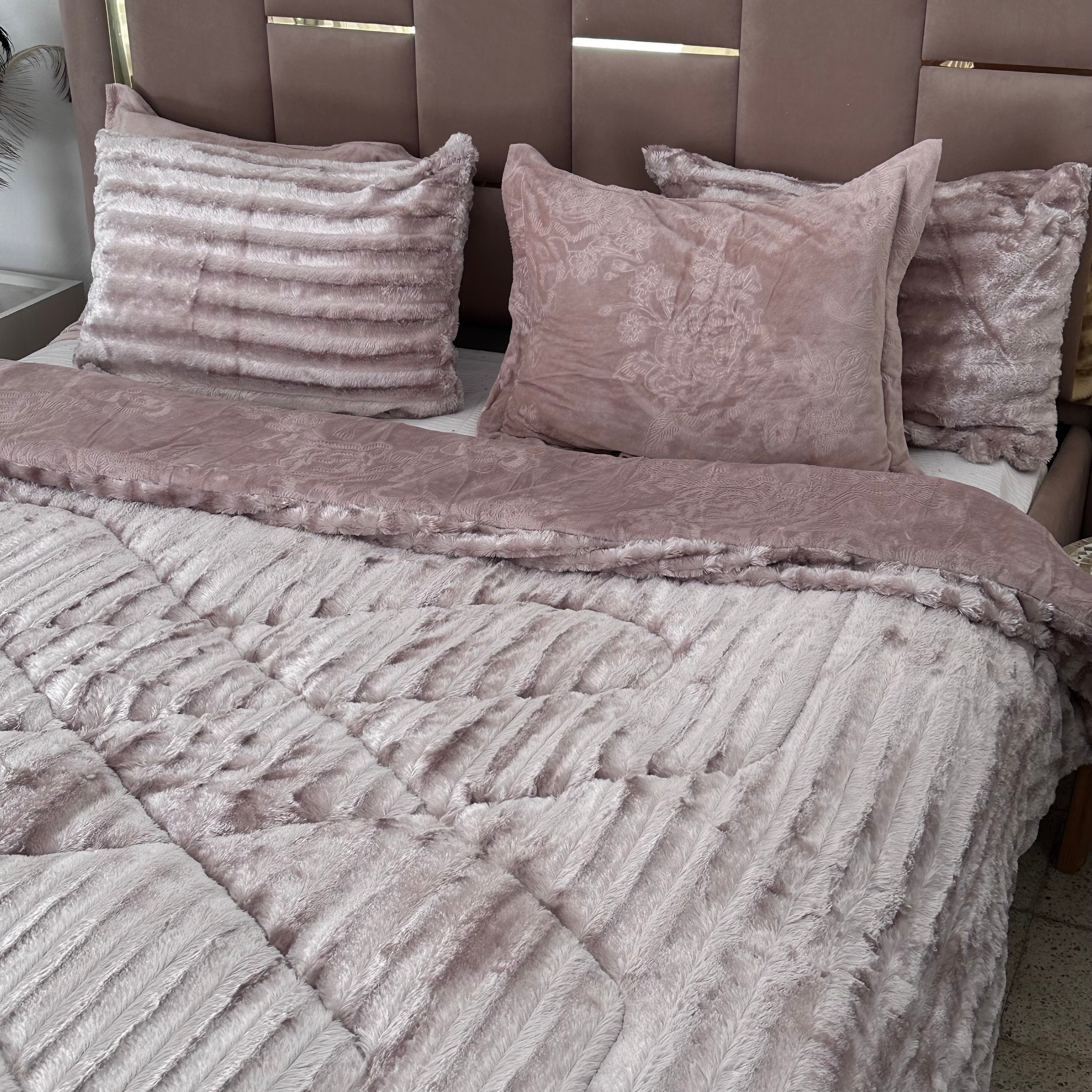 Ensemble Couette Fourrure double face Luxe 5 Pièces King Size 230x250 cm