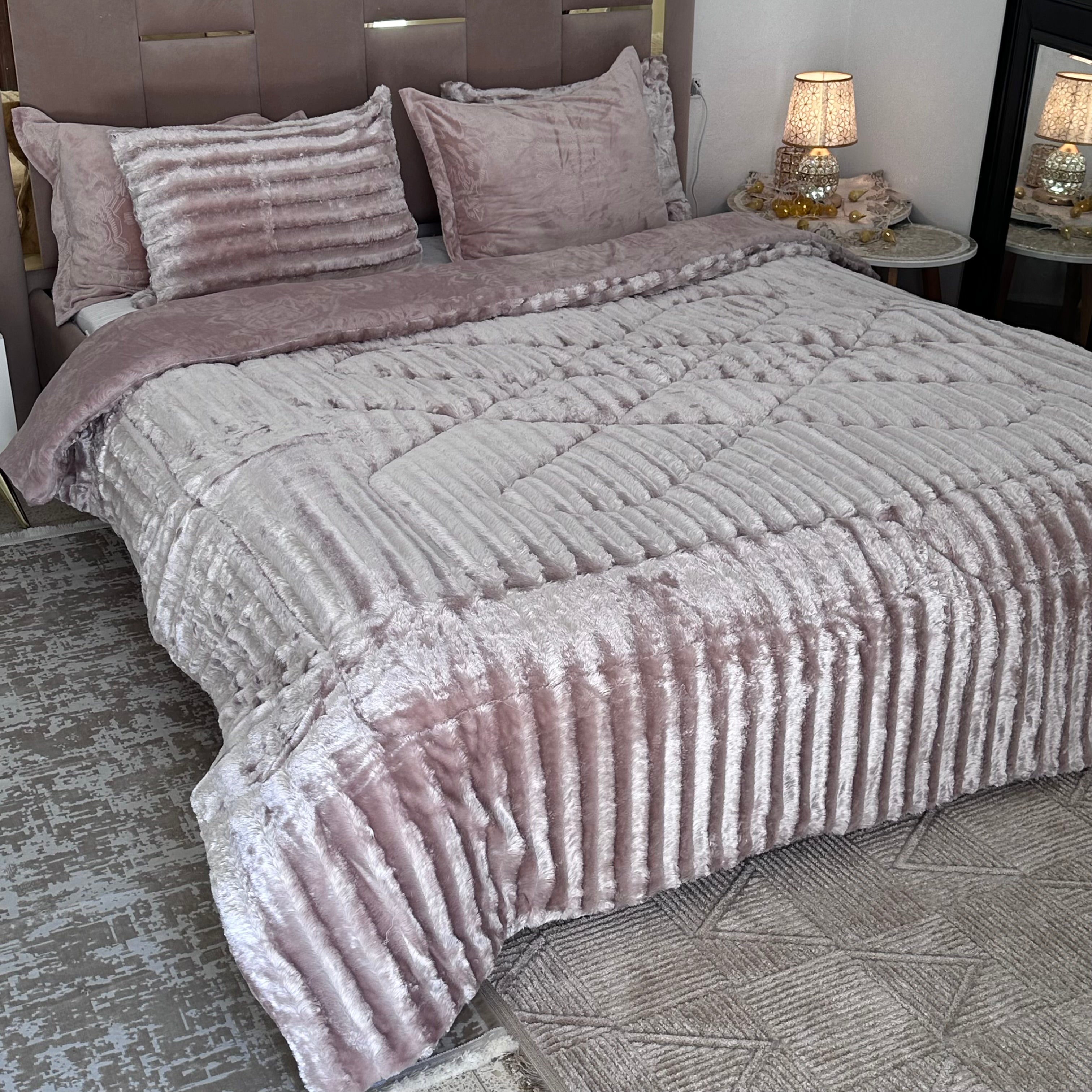 Ensemble Couette Fourrure double face Luxe 5 Pièces King Size 230x250 cm