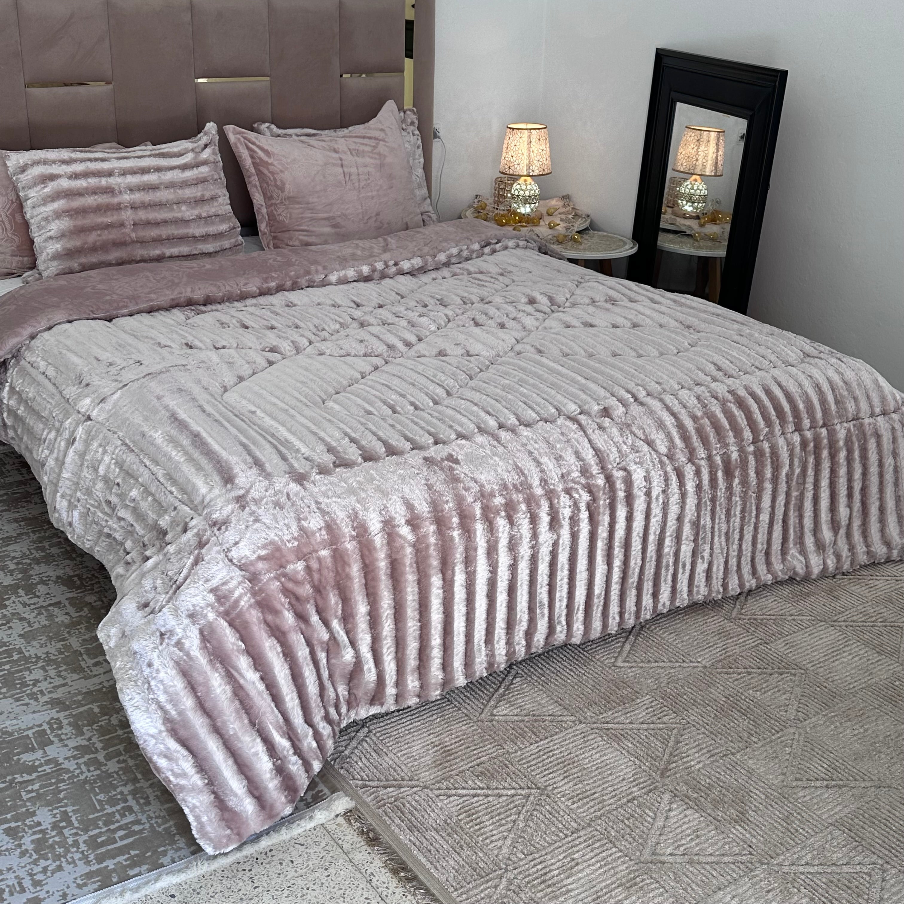 Ensemble Couette Fourrure double face Luxe 5 Pièces King Size 230x250 cm