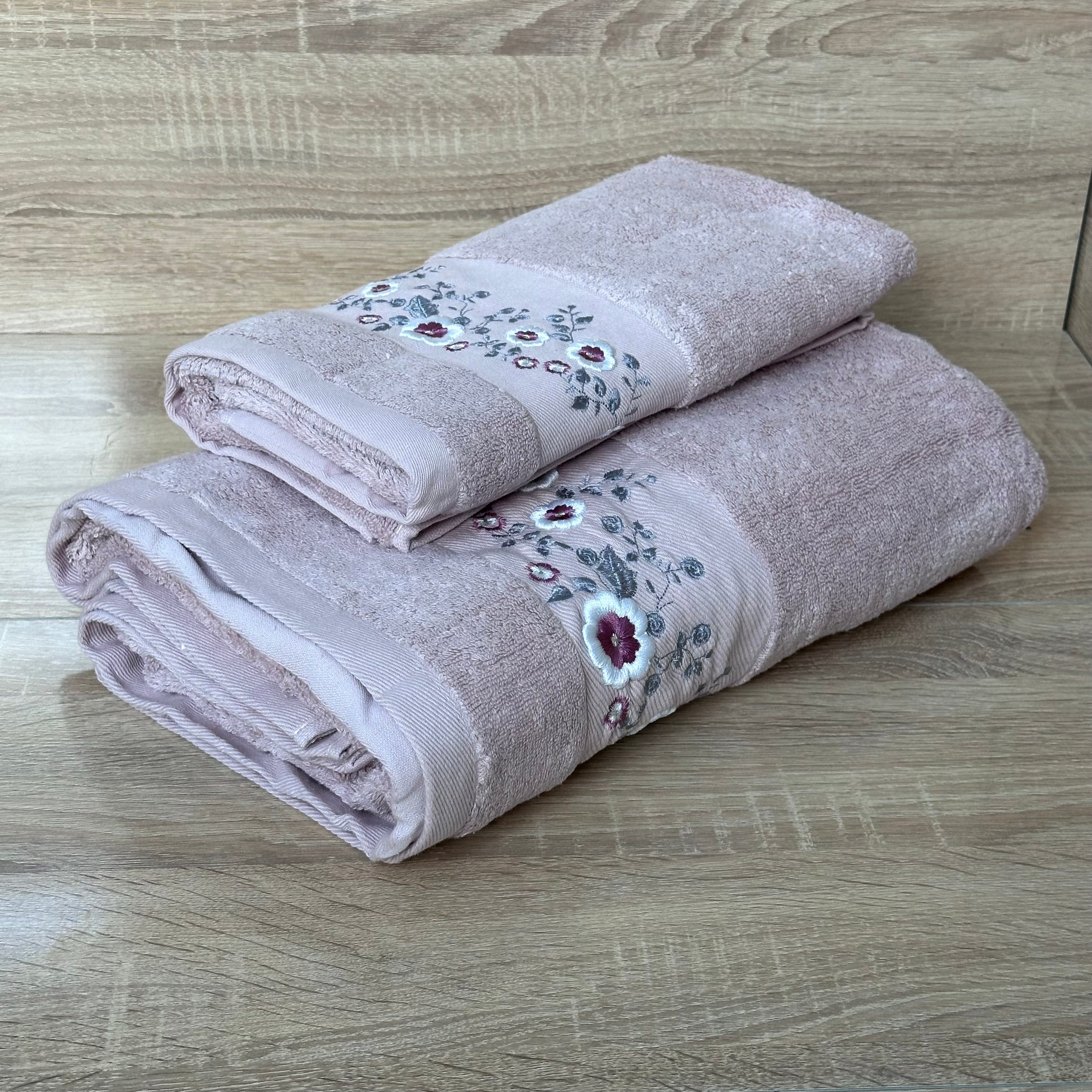 Lot de deux Draps de Bain en Coton  Brodé 150*90 cm et 90*50 cm