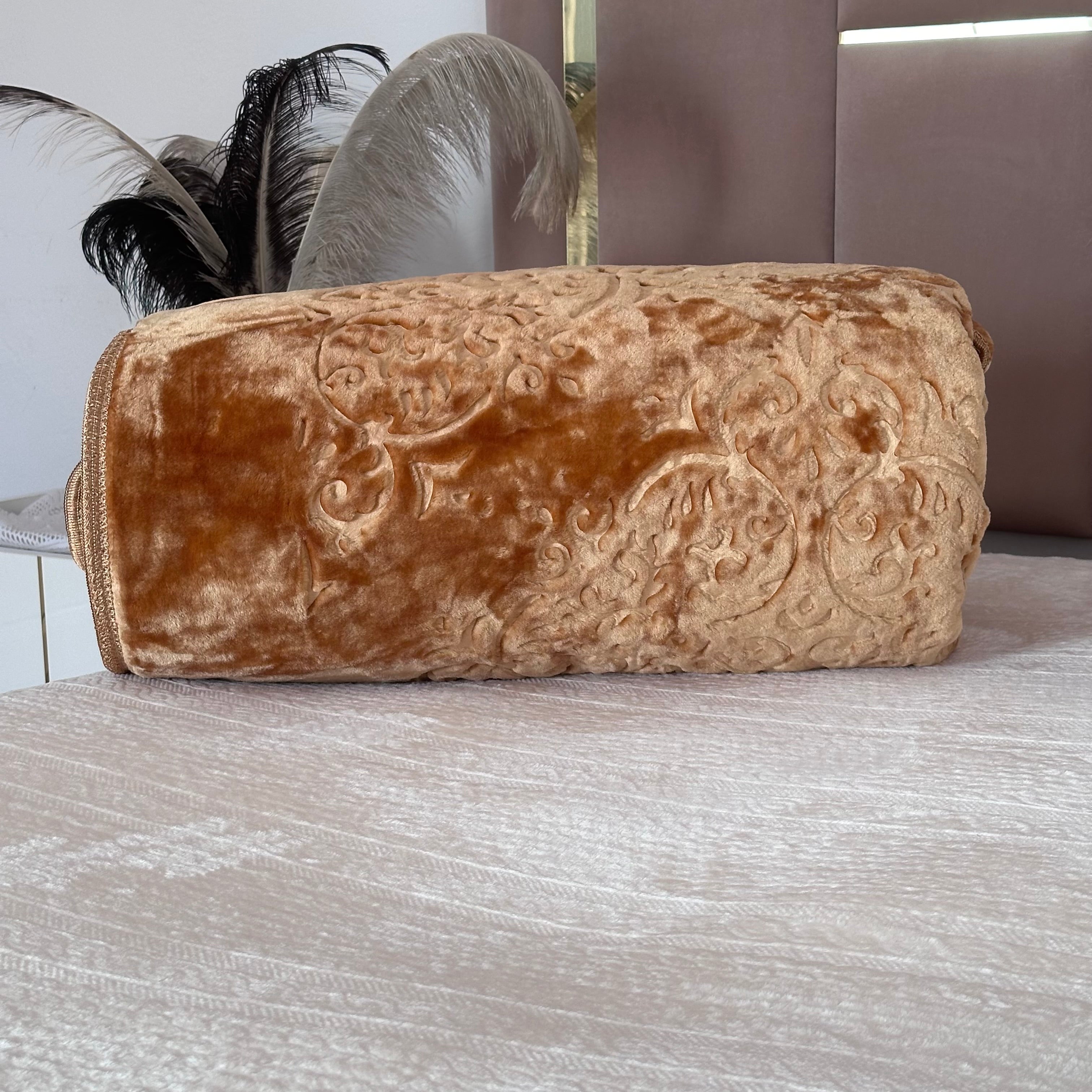 Couverture Acrylique Lux de marque MORA GOLD 220*240 cm