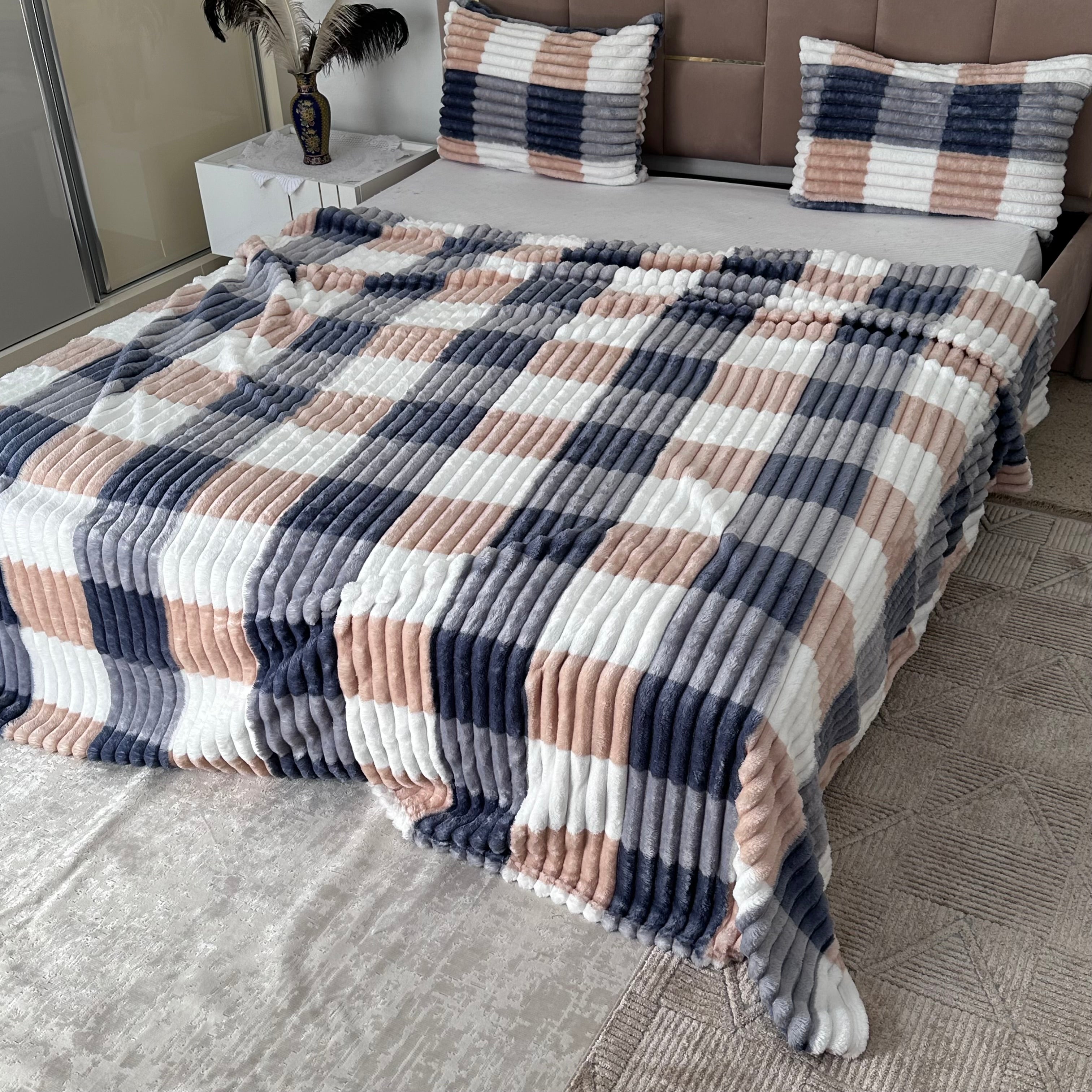 Ensemble Plaids en Polaire Luxueuse 3 Pièces :Nouvelle Collection