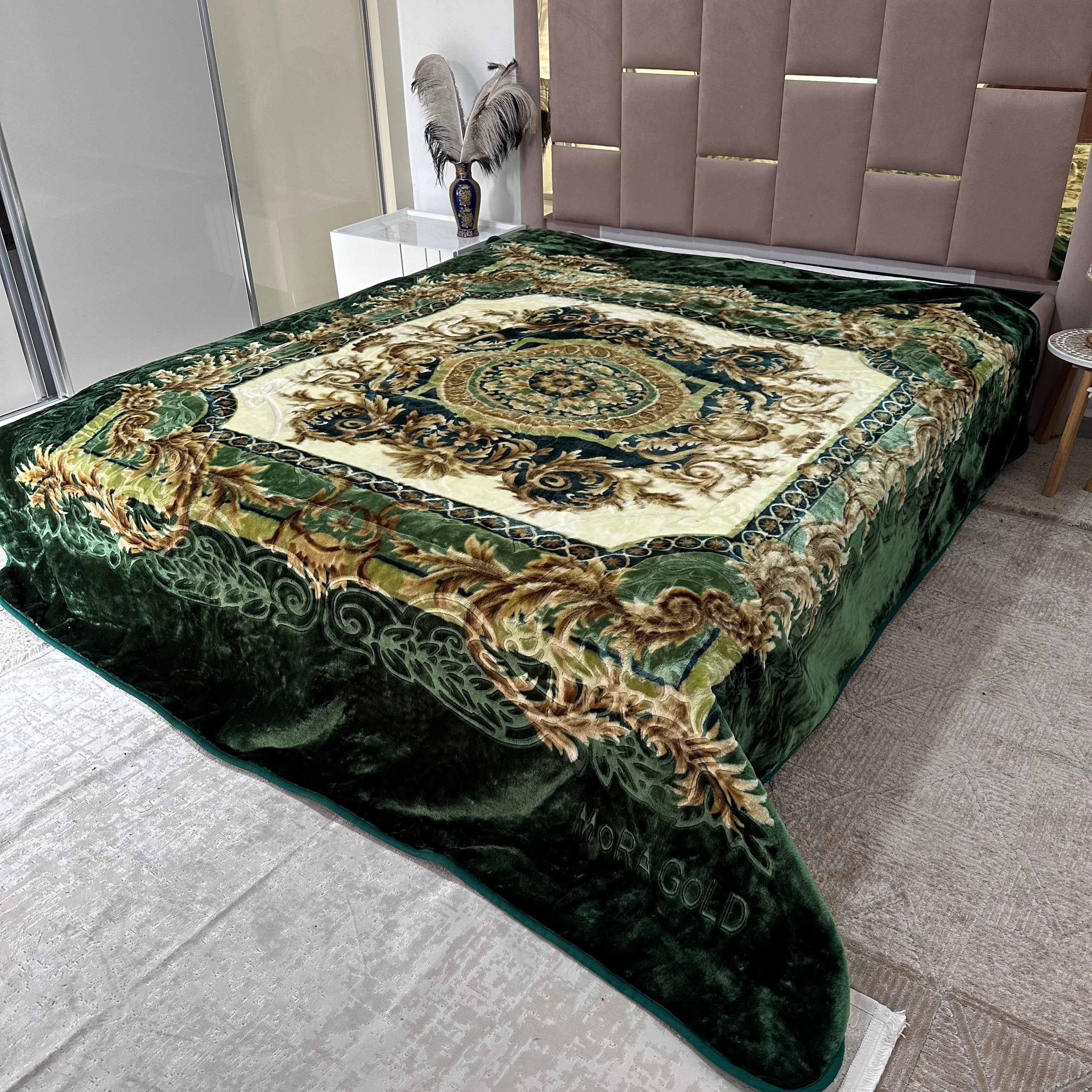 Couverture Acrylique Lux de marque MORA GOLD 220*240 cm