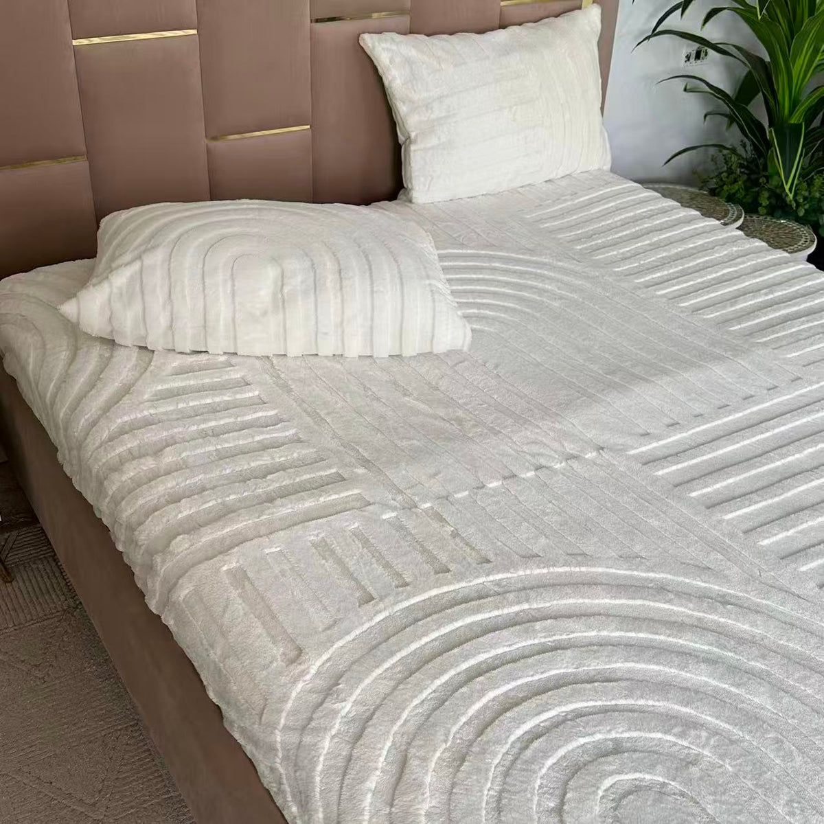 Housse Matelas Forrure lapin Ultra Douce - Design Moderne  - Blanc Cassé