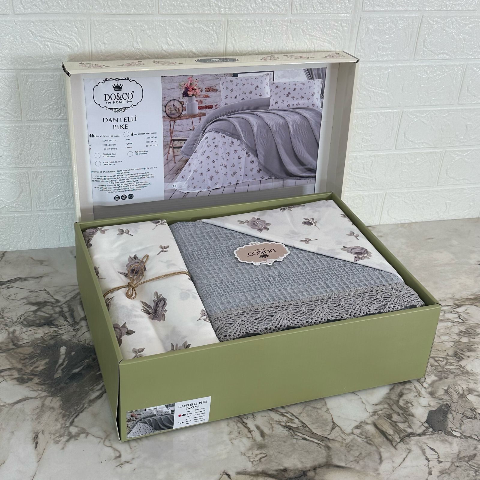 Ensemble de Linge de Lit DoCo - Élégance et Confort pour des Nuits Inoubliables