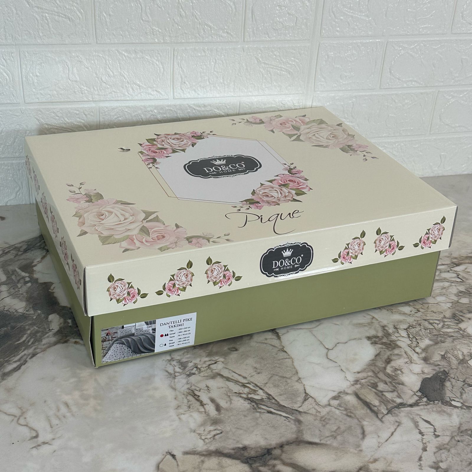 Ensemble de Linge de Lit DoCo - Élégance et Confort pour des Nuits Inoubliables