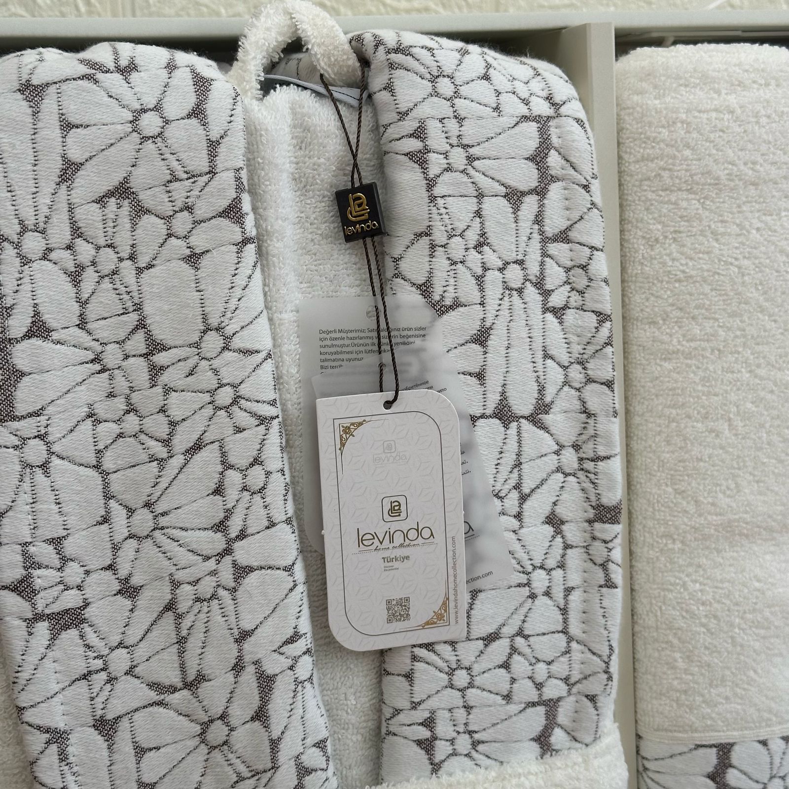 Pack linge de bain 6 pièces LAVINDA – Peignoirs + serviettes, qualité luxe