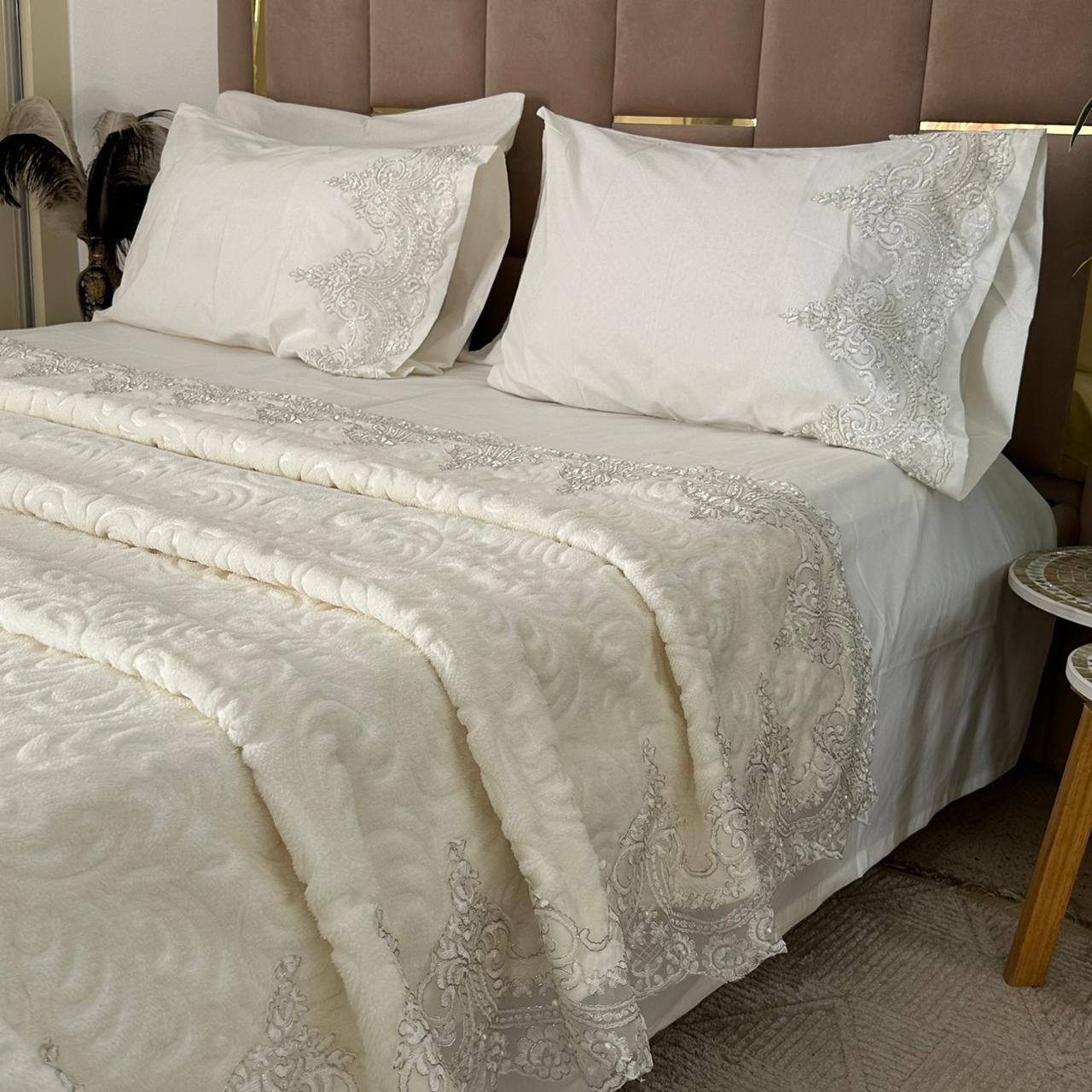 Ensemble Couverture Dentelle 6 Pièces – Luxe, Douceur & Élégance