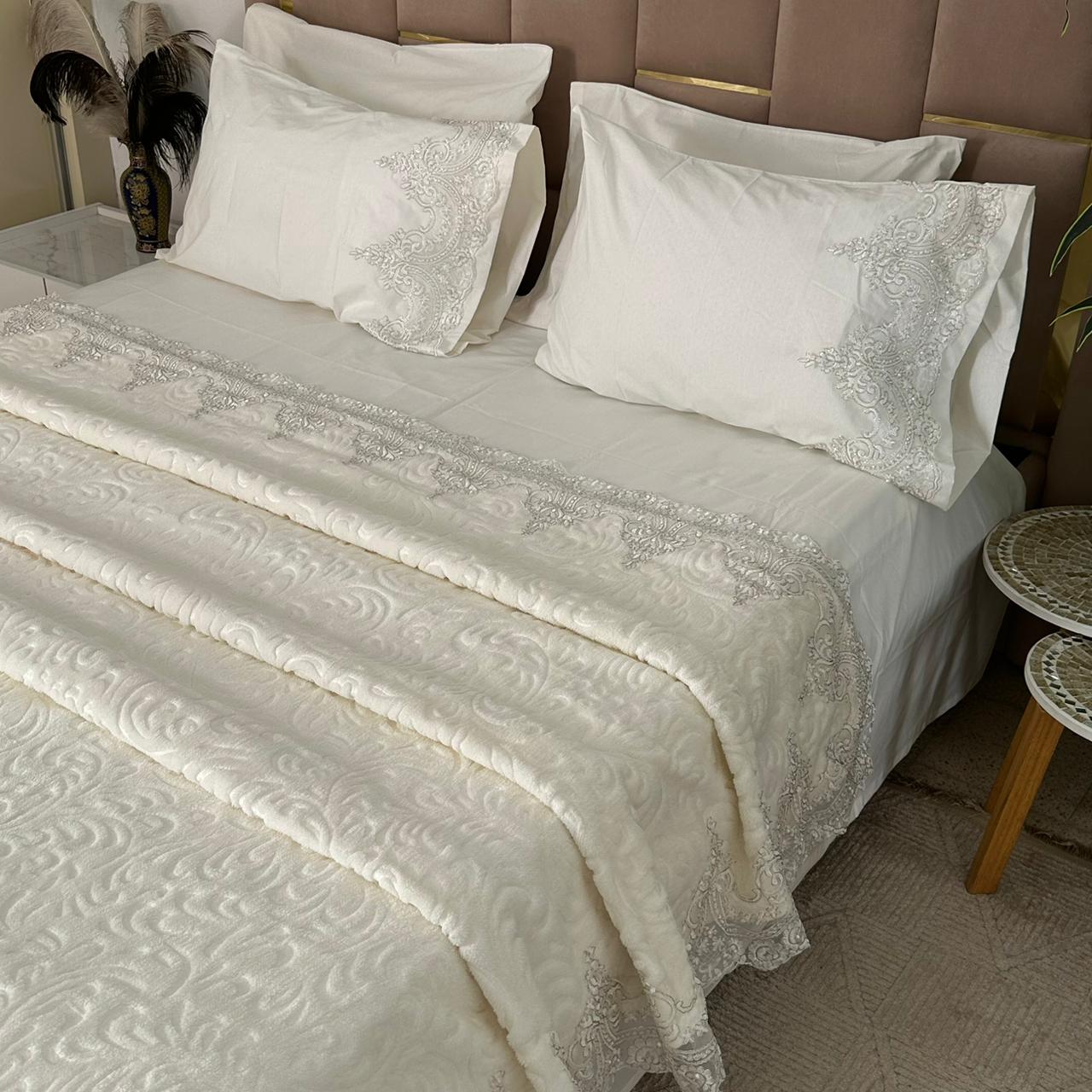 Ensemble Couverture Dentelle 6 Pièces – Luxe, Douceur & Élégance