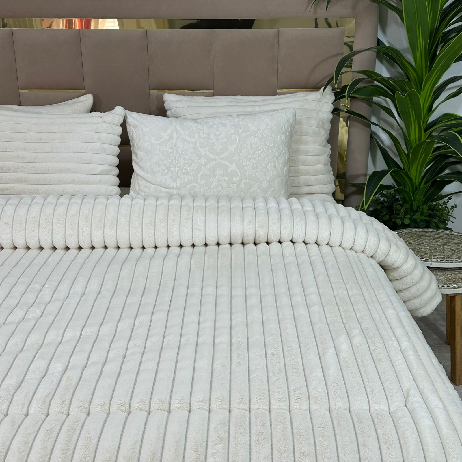 Couette Luxe en Fourrure de Lapin – Fabrication Azyena