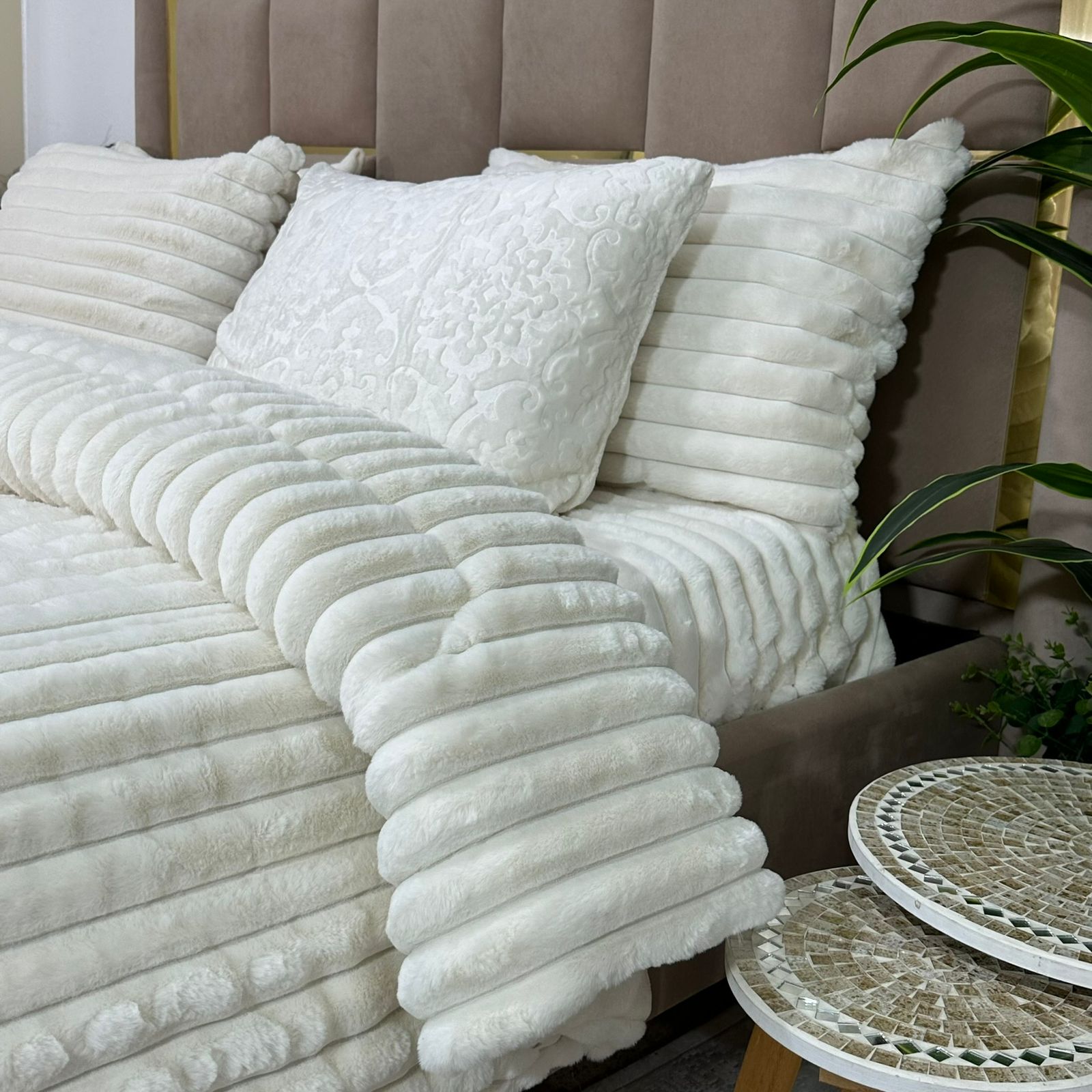 Couette Luxe en Fourrure de Lapin – Fabrication Azyena