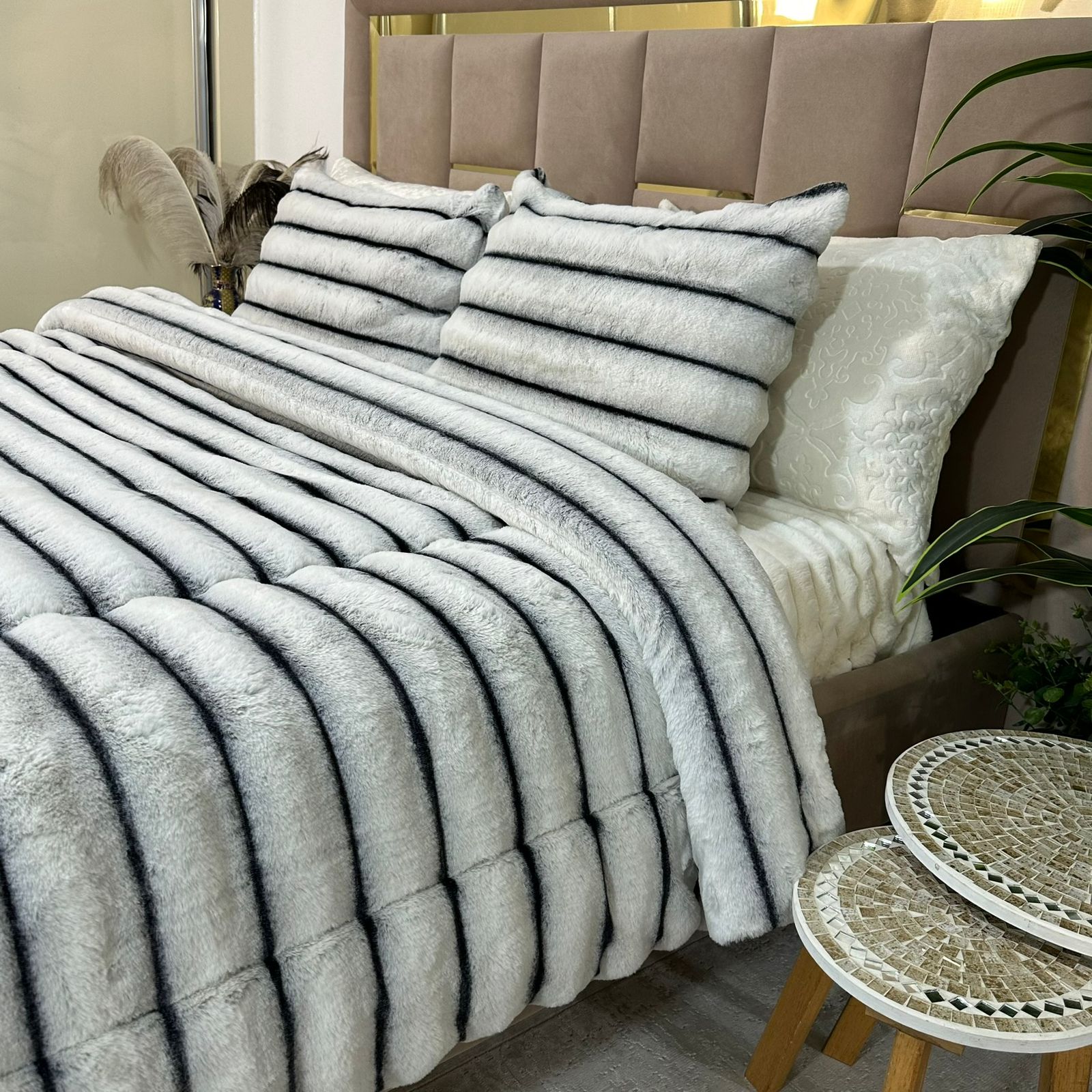 Couette Luxe en Fourrure de Lapin – 5 Pièces – Fabrication Azyena