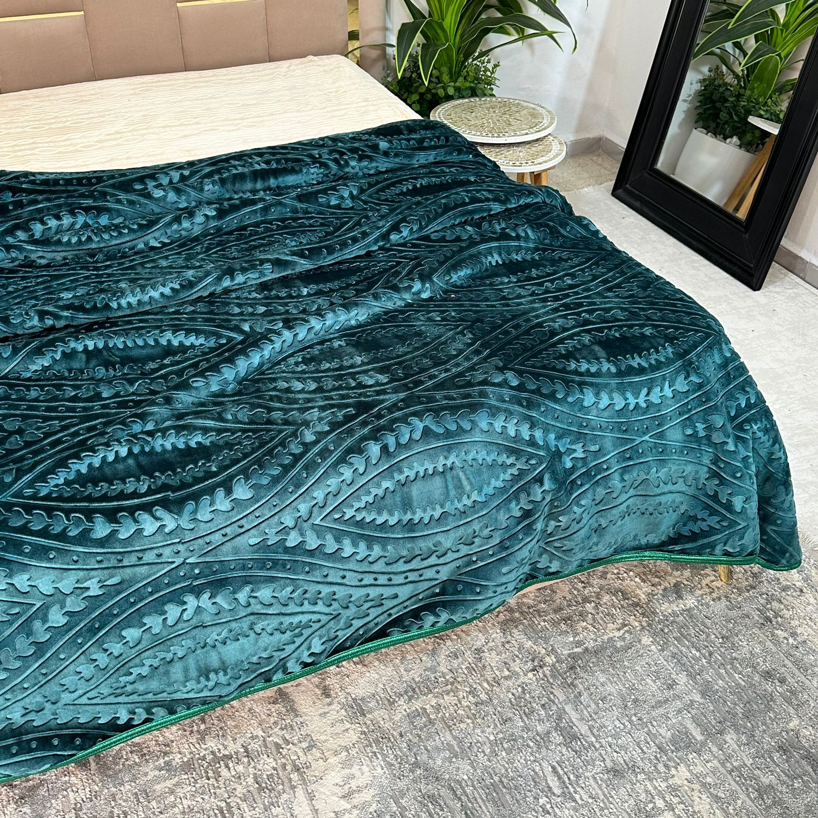 Couverture Luxe Ultra Douce – Chaleur et Élégance pour l’Hiver