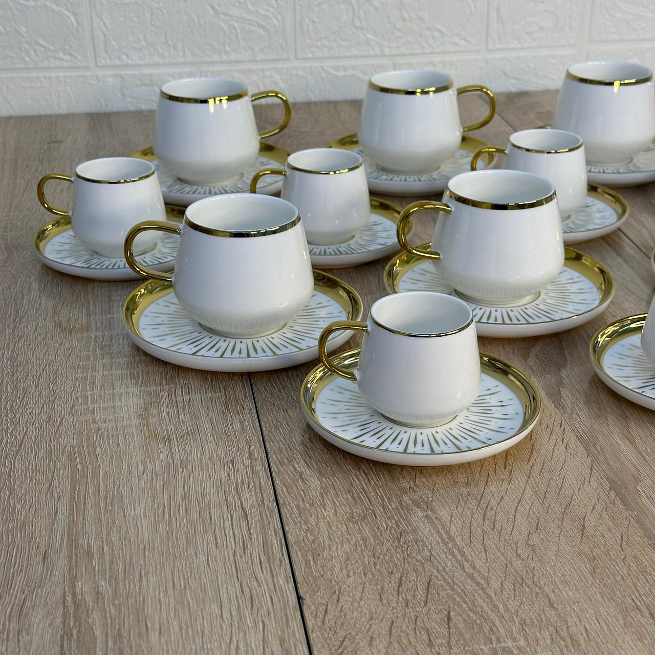 Service à Café au Lait ou Cafe Noir en Porcelaine 24 Pièces