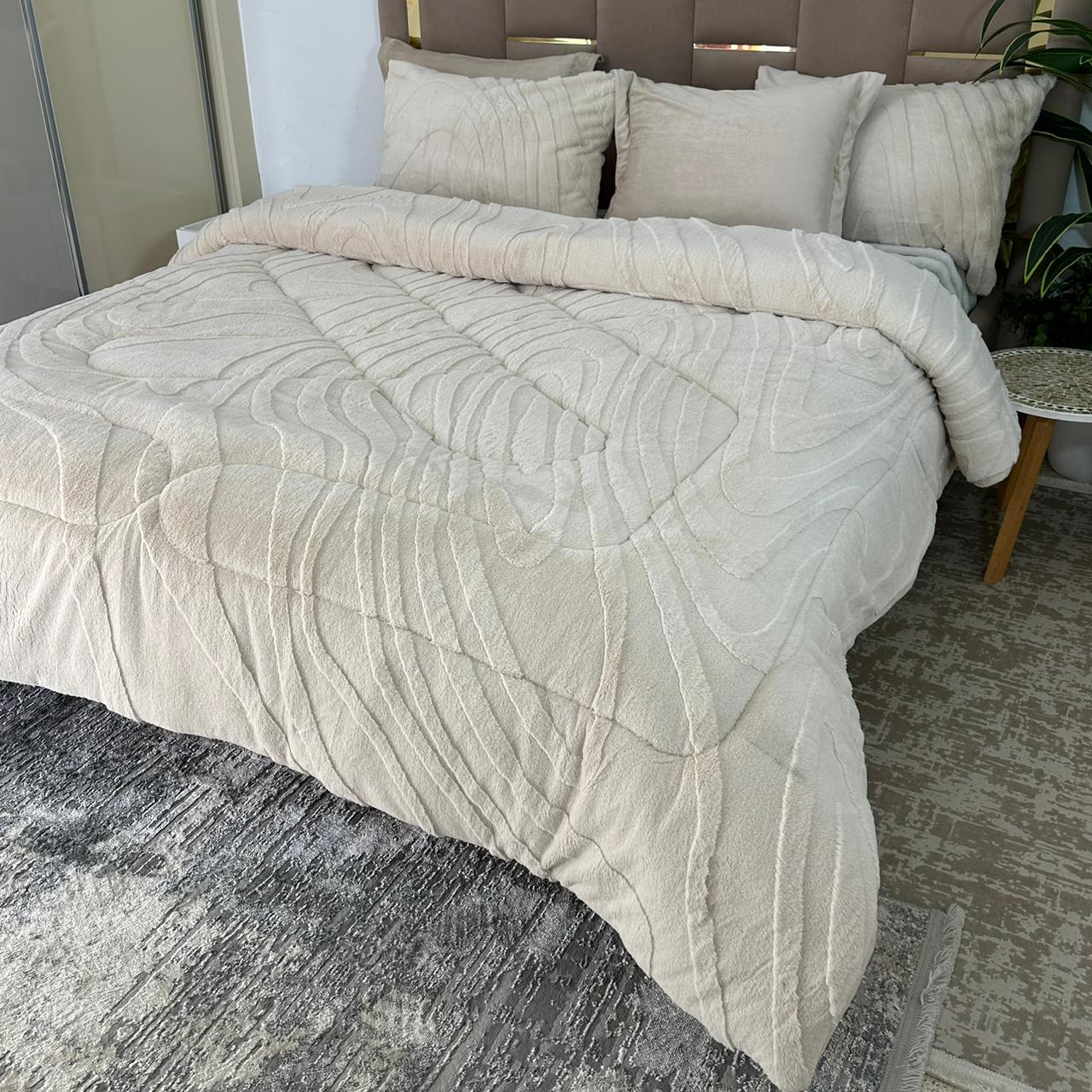 Couette Luxe en Fourrure de Lapin – 5 Pièces – Fabrication Azyena