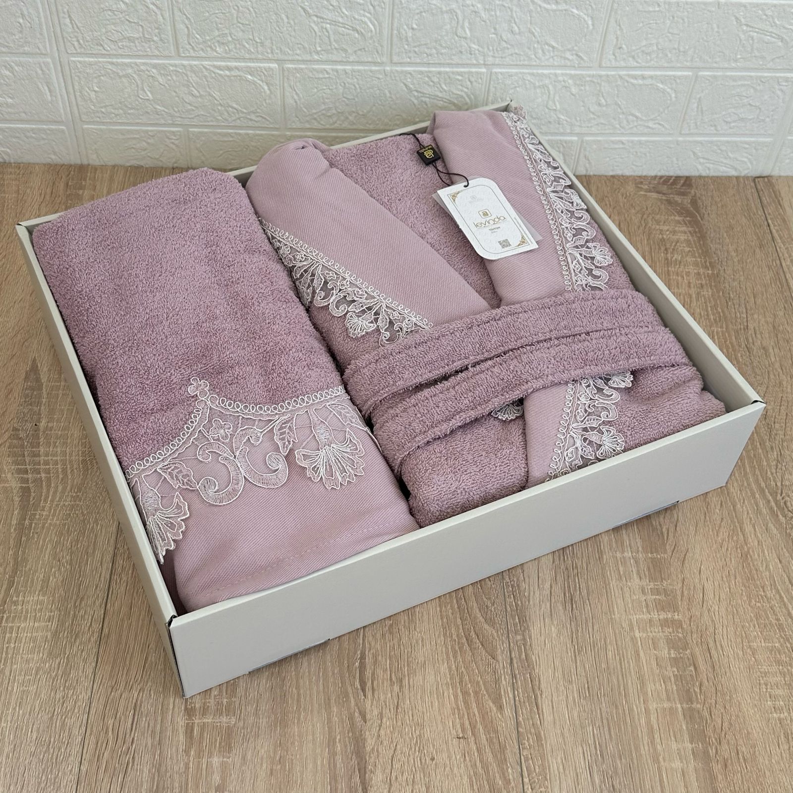 Pack peignoir 3 pièces en coton brodé – Haute qualité, avec coffret cadeau élégant