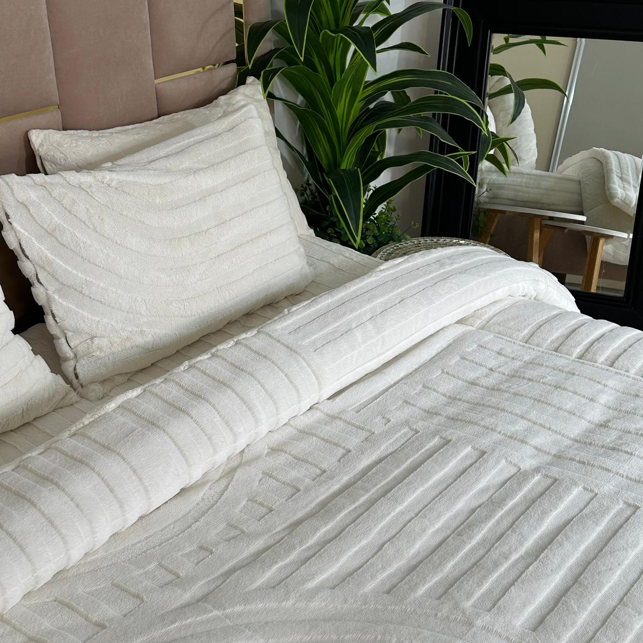 Couette Luxe en Fourrure de Lapin – 5 Pièces – Fabrication Azyena