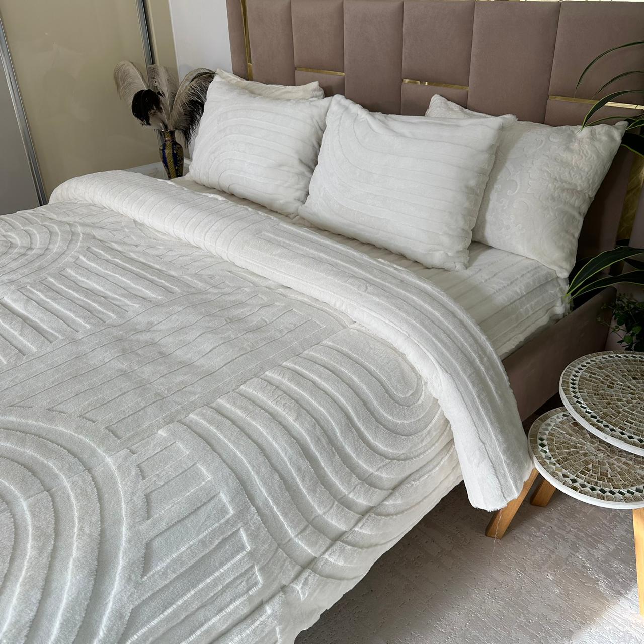 Couette Luxe en Fourrure de Lapin – 5 Pièces – Fabrication Azyena