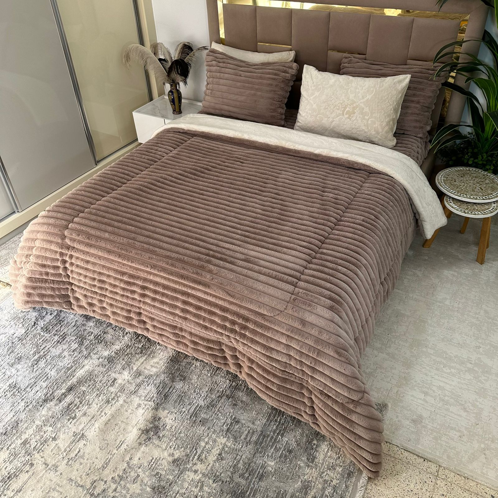 Couette Luxe en Fourrure de Lapin – Fabrication Azyena