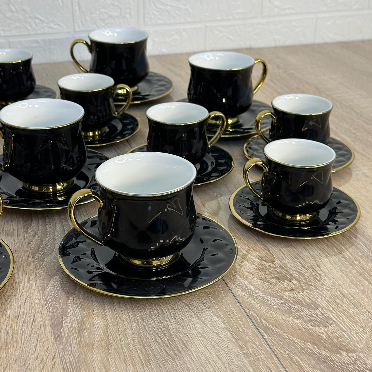 Service à Café au Lait ou Cafe Noir en Porcelaine 24 Pièces
