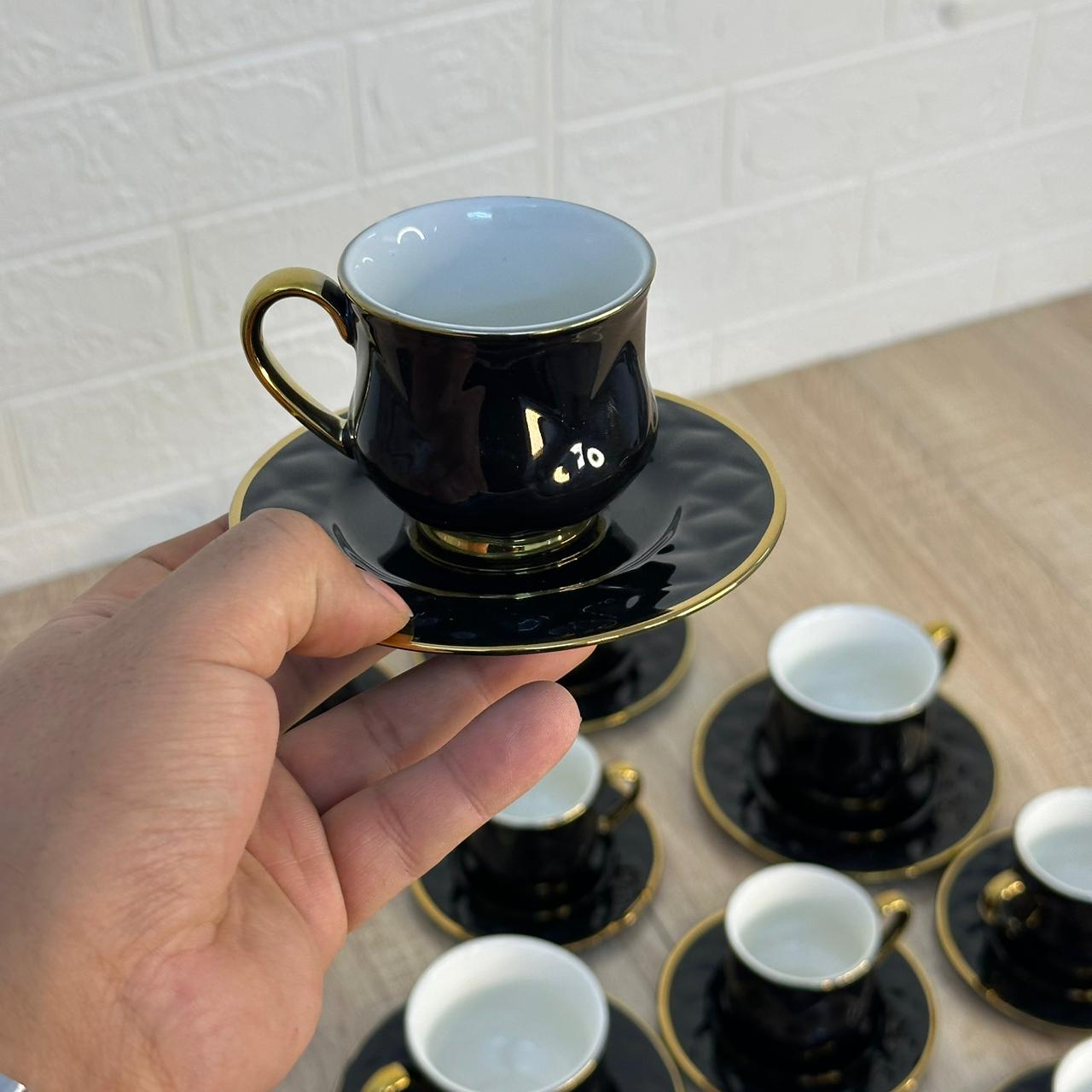 Service à Café au Lait ou Cafe Noir en Porcelaine 24 Pièces