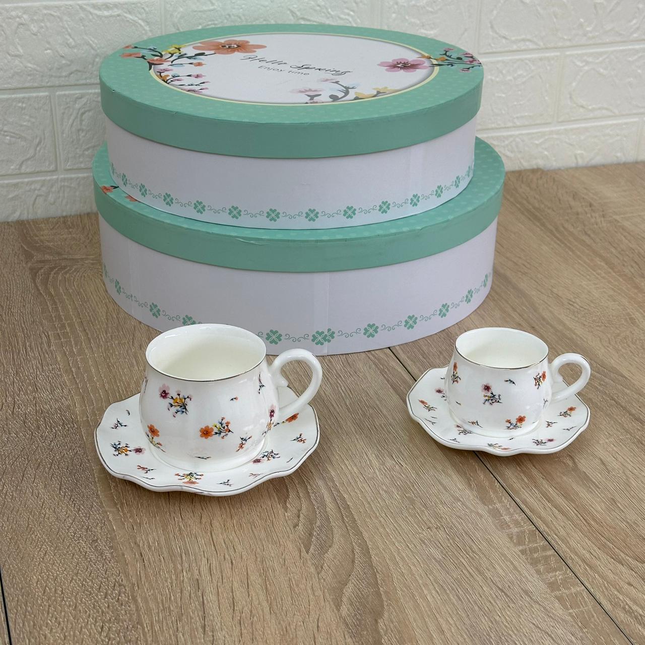 Service à Café au Lait ou Cafe Noir en Porcelaine 24 Pièces