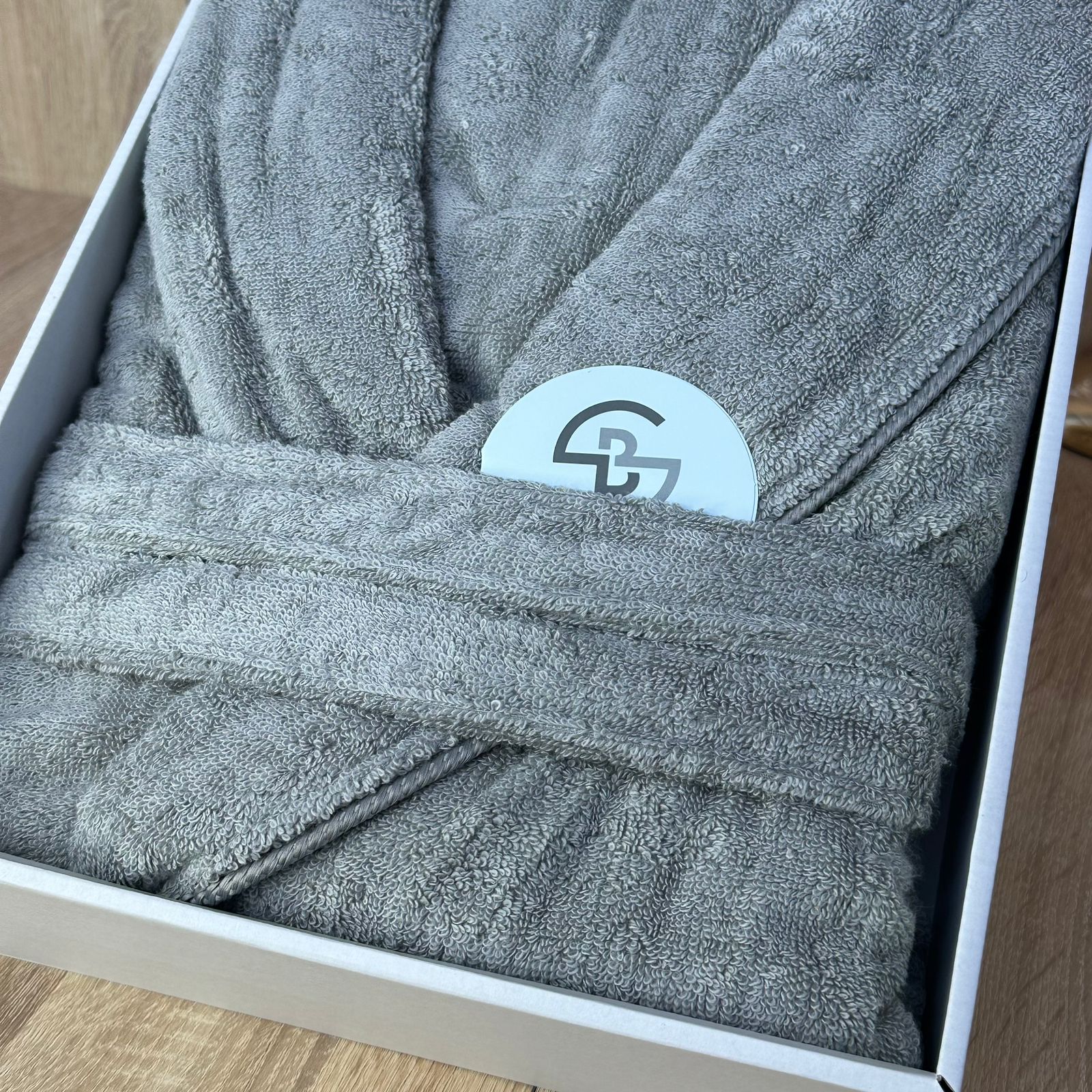 Peignoir de Luxe BELINDA – Confort & Élégance Absolue