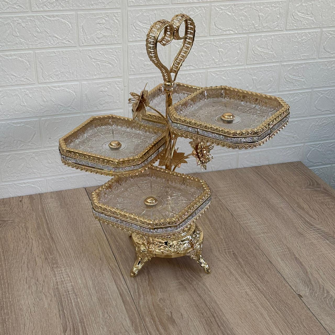 Etagère en acier inoxydable doré