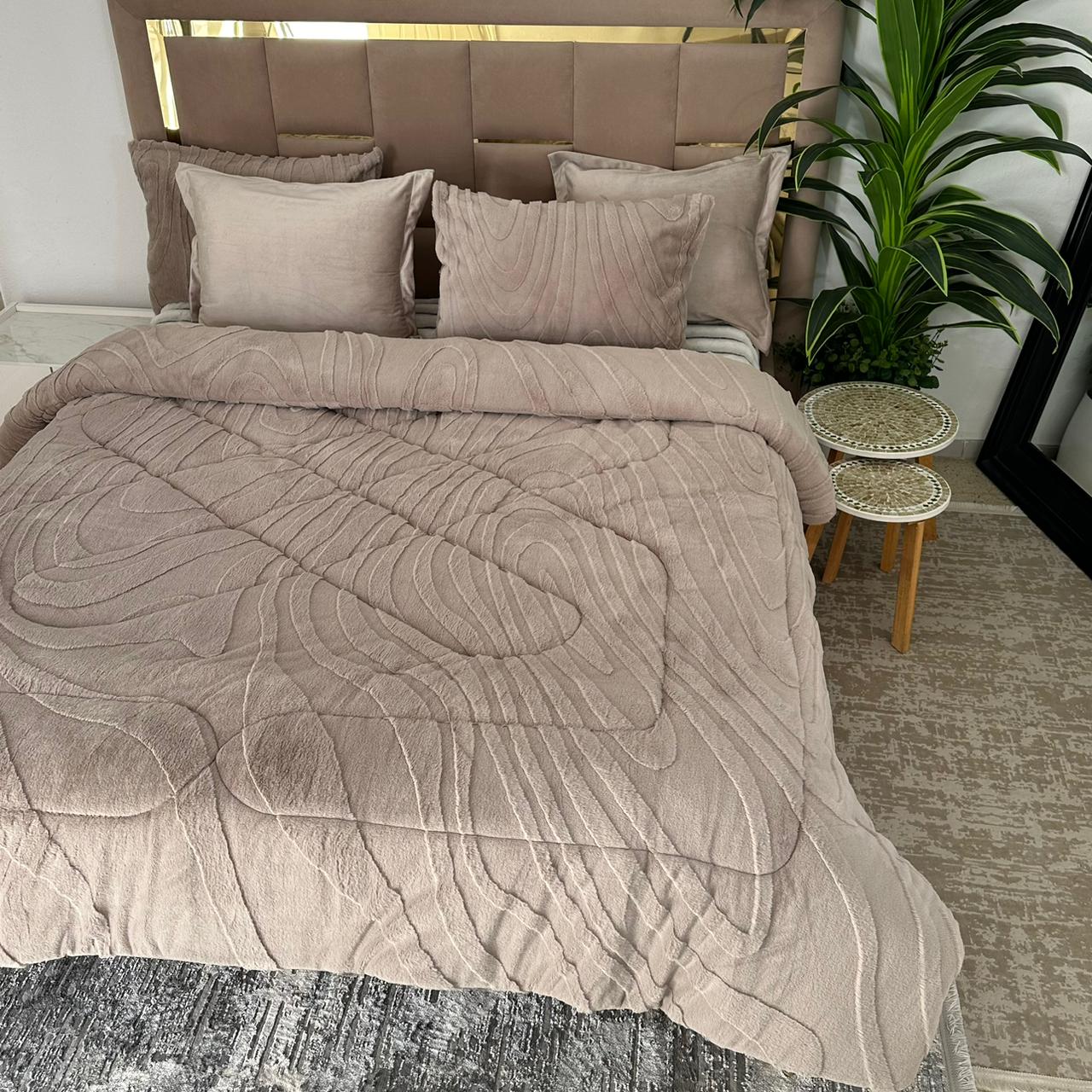 Couette Luxe en Fourrure de Lapin – 5 Pièces