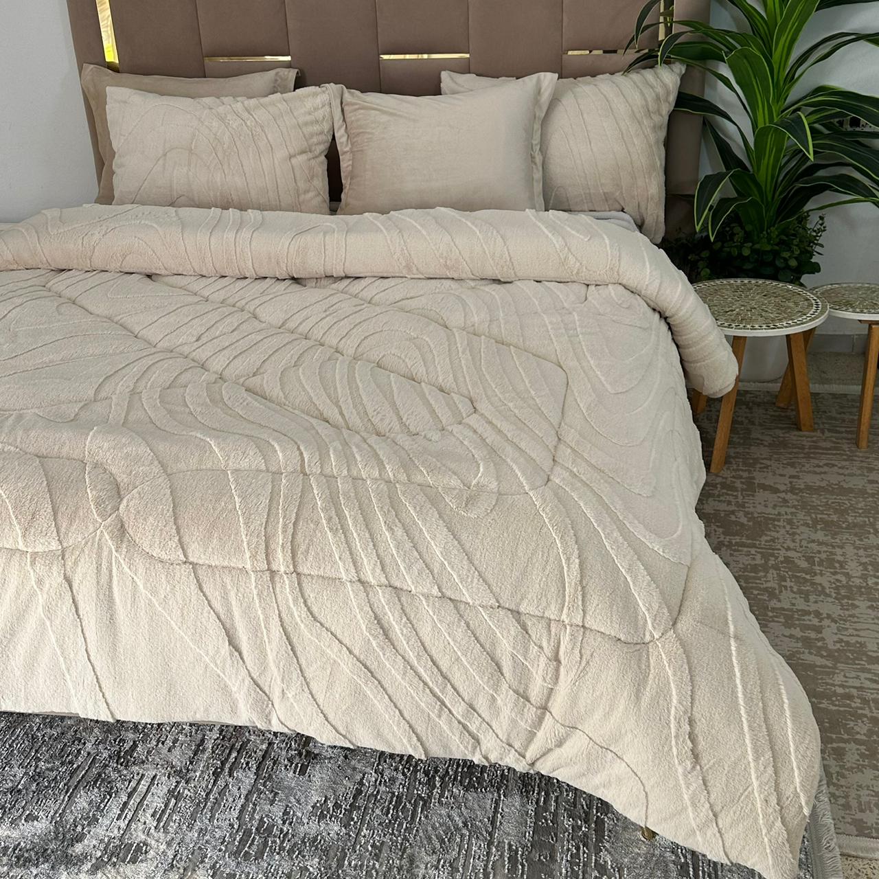 Couette Luxe en Fourrure de Lapin – 5 Pièces – Fabrication Azyena