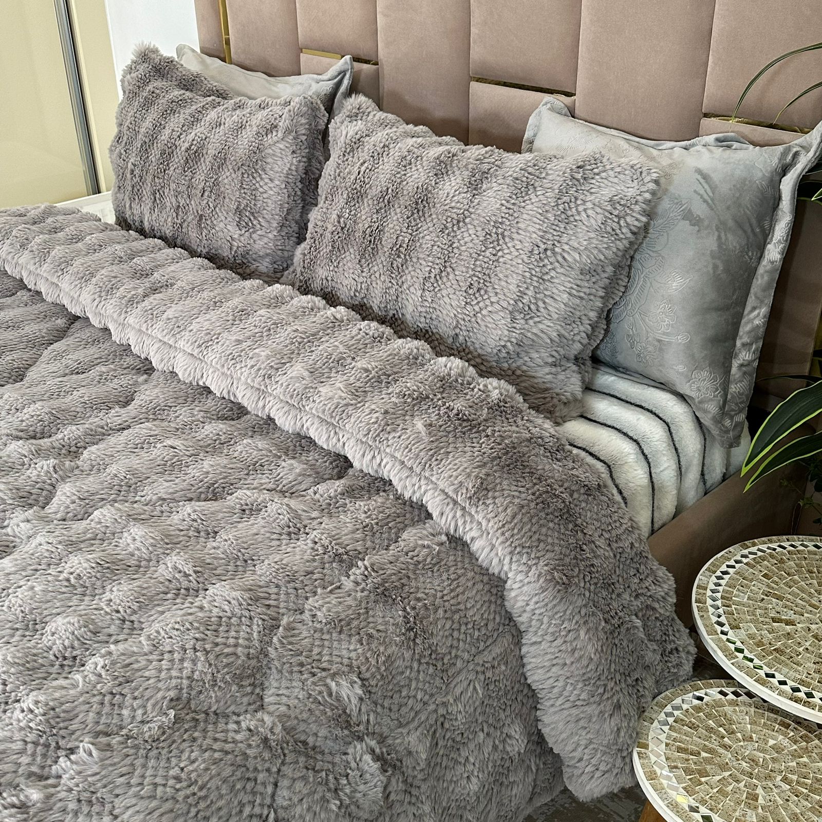 Couette Luxe en Fourrure de Lapin – 5 Pièces