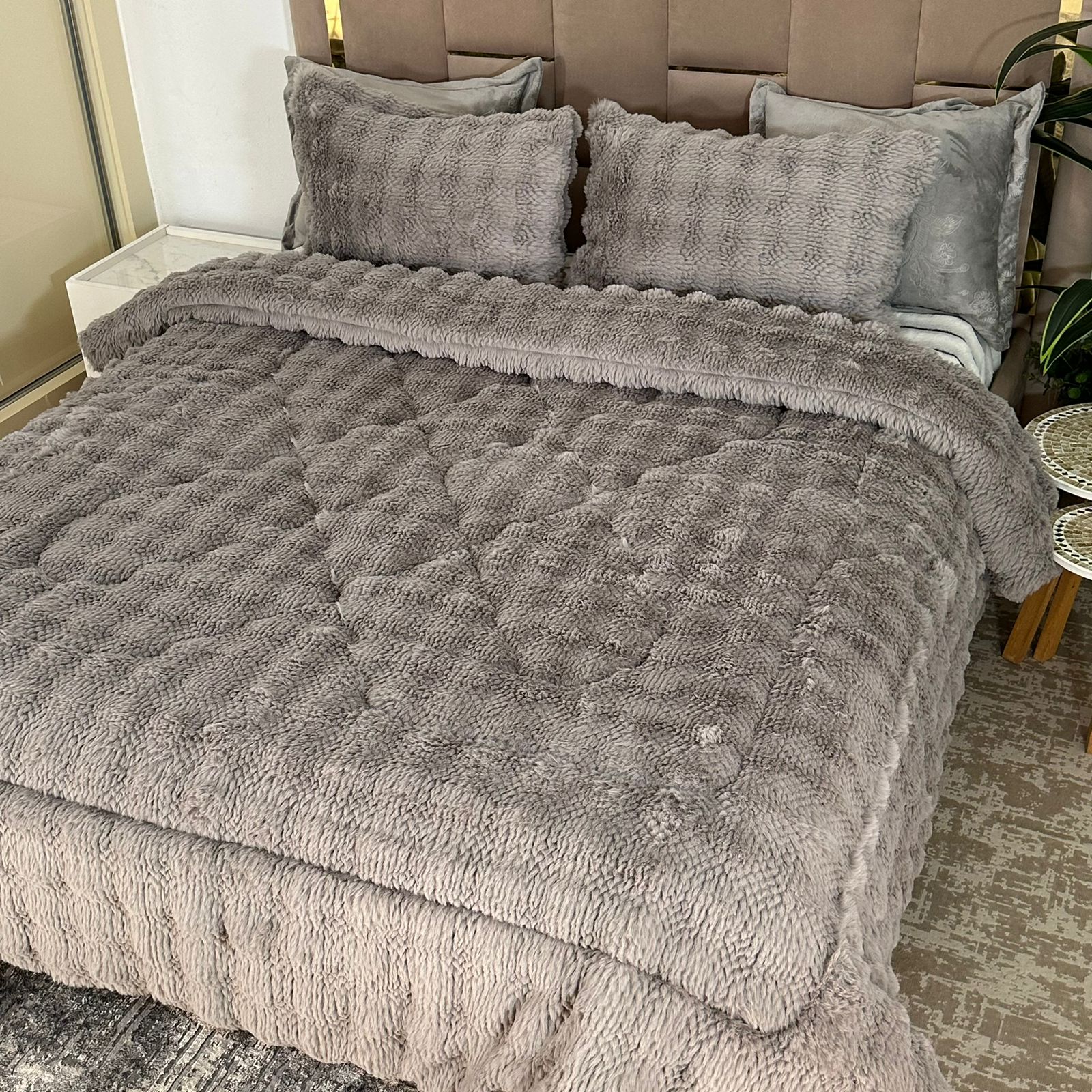 Couette Luxe en Fourrure de Lapin – 5 Pièces