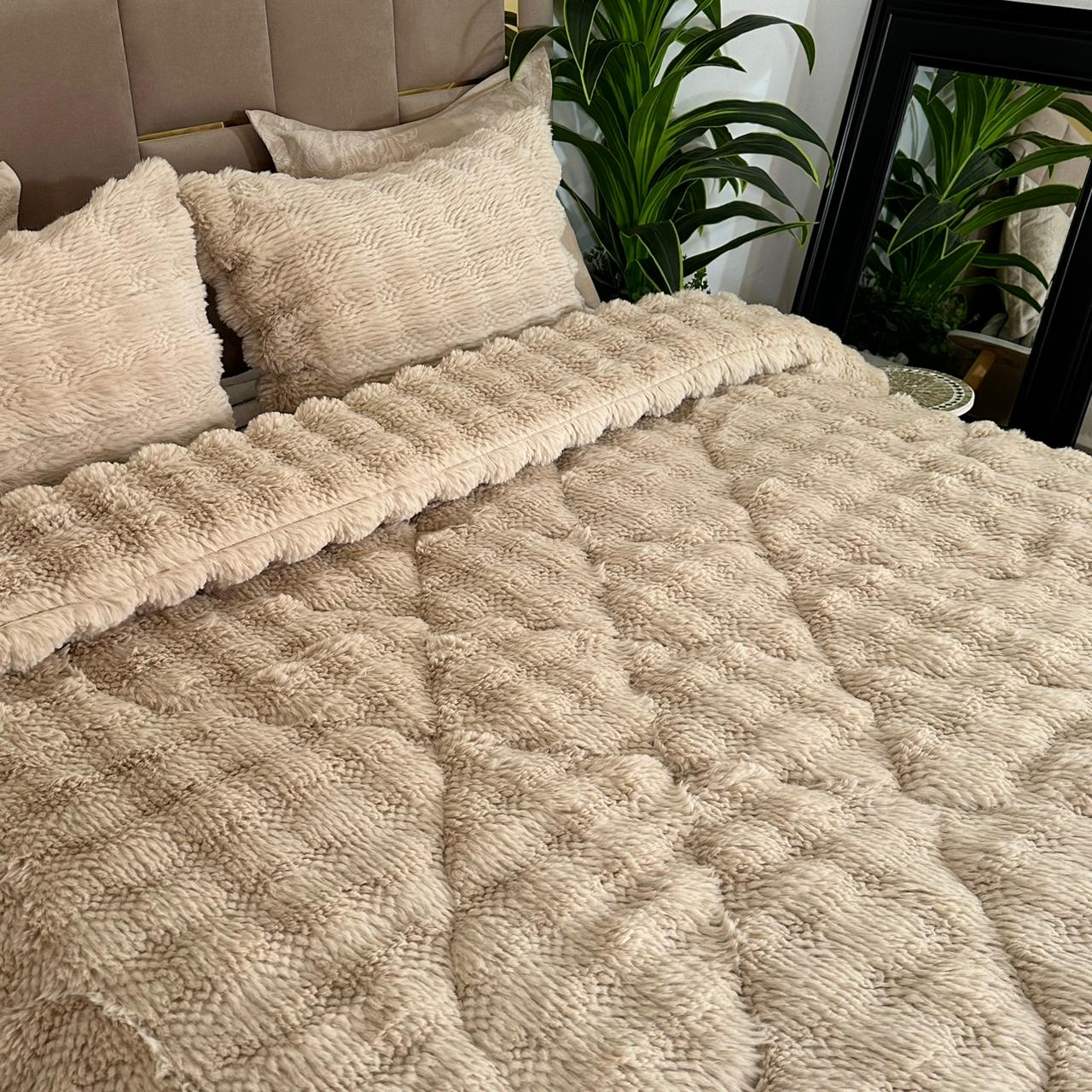 Couette Luxe en Fourrure de Lapin – 5 Pièces