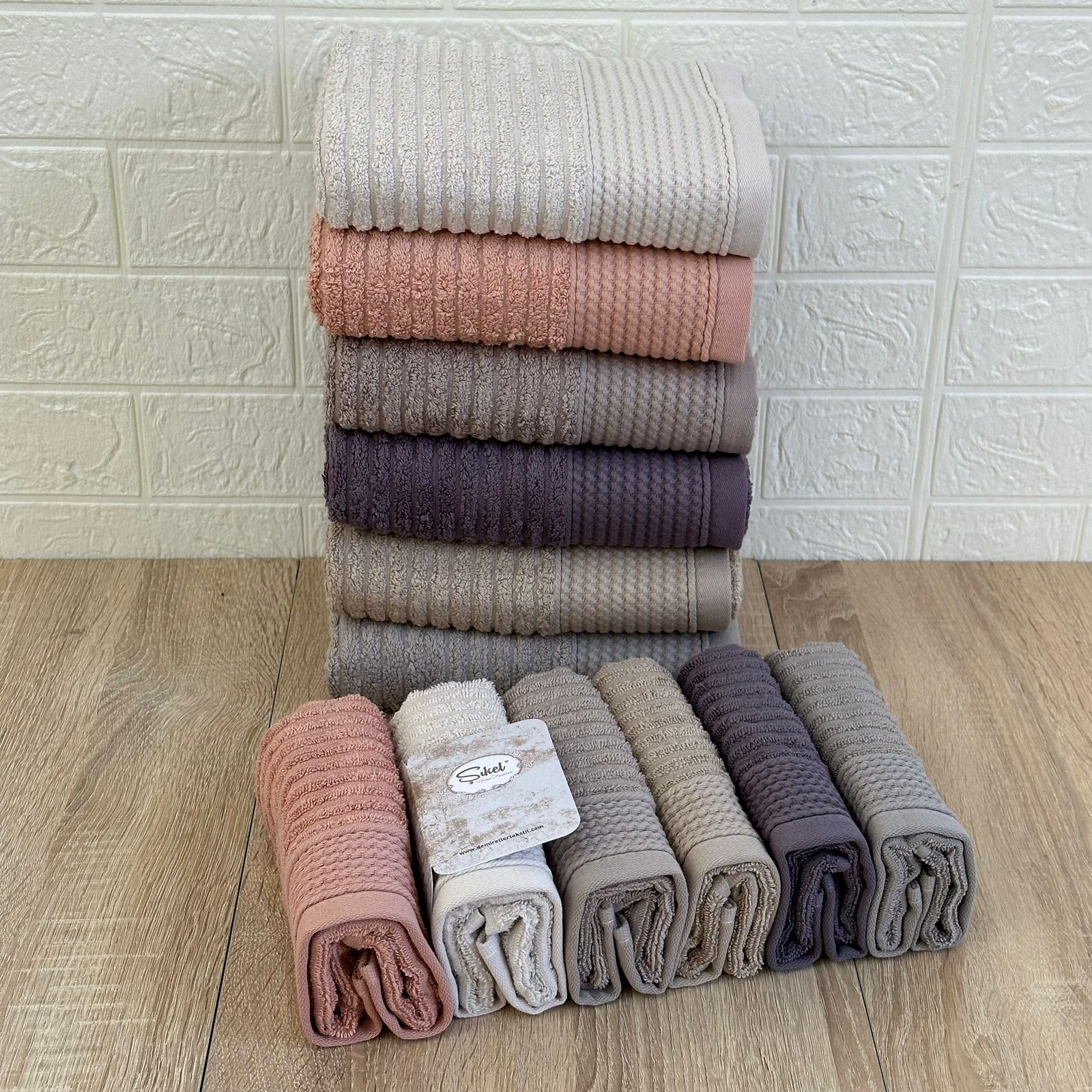 Offre Spéciale Pack de 12 serviettes de Visage Coton haut Couture 90*50 cm et 50*30 cm