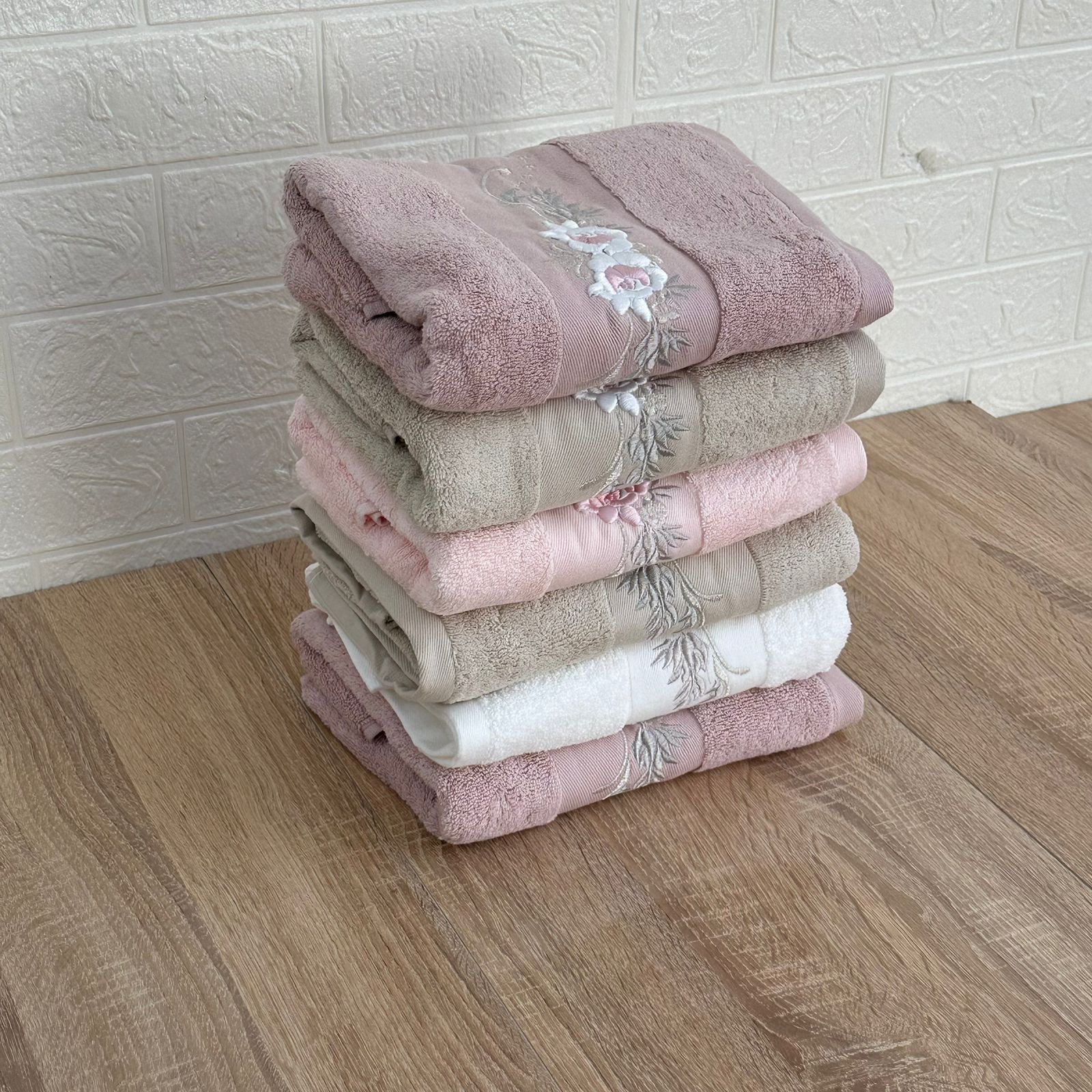 Lot de 6 serviettes de Visage Brodé 100% Coton - 90*50 cm